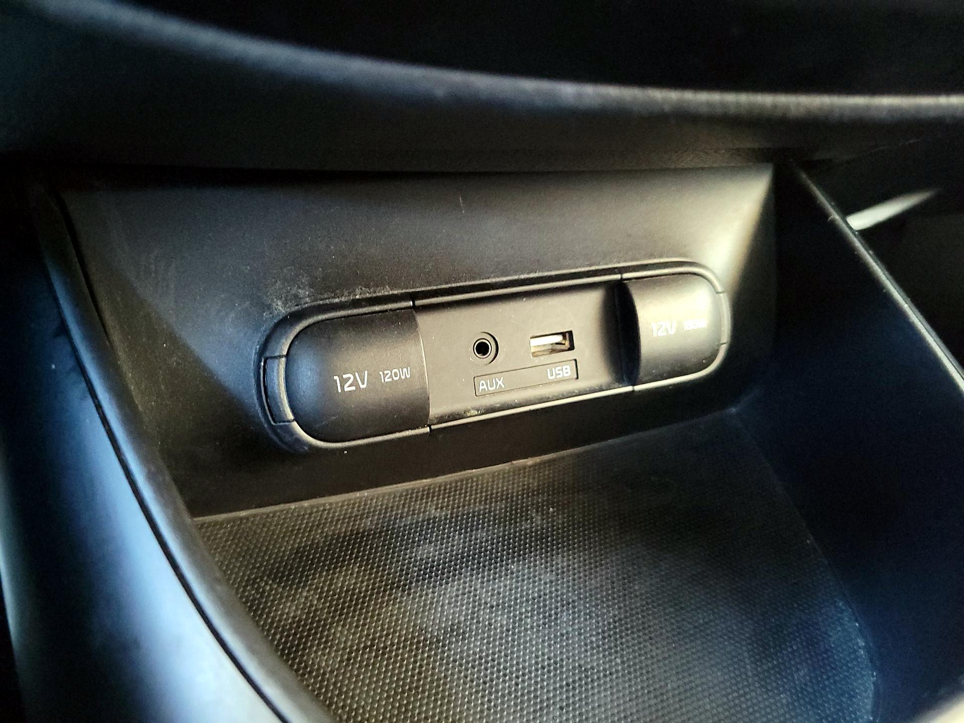 Thumbnail: 2016 Kia Soul - 17