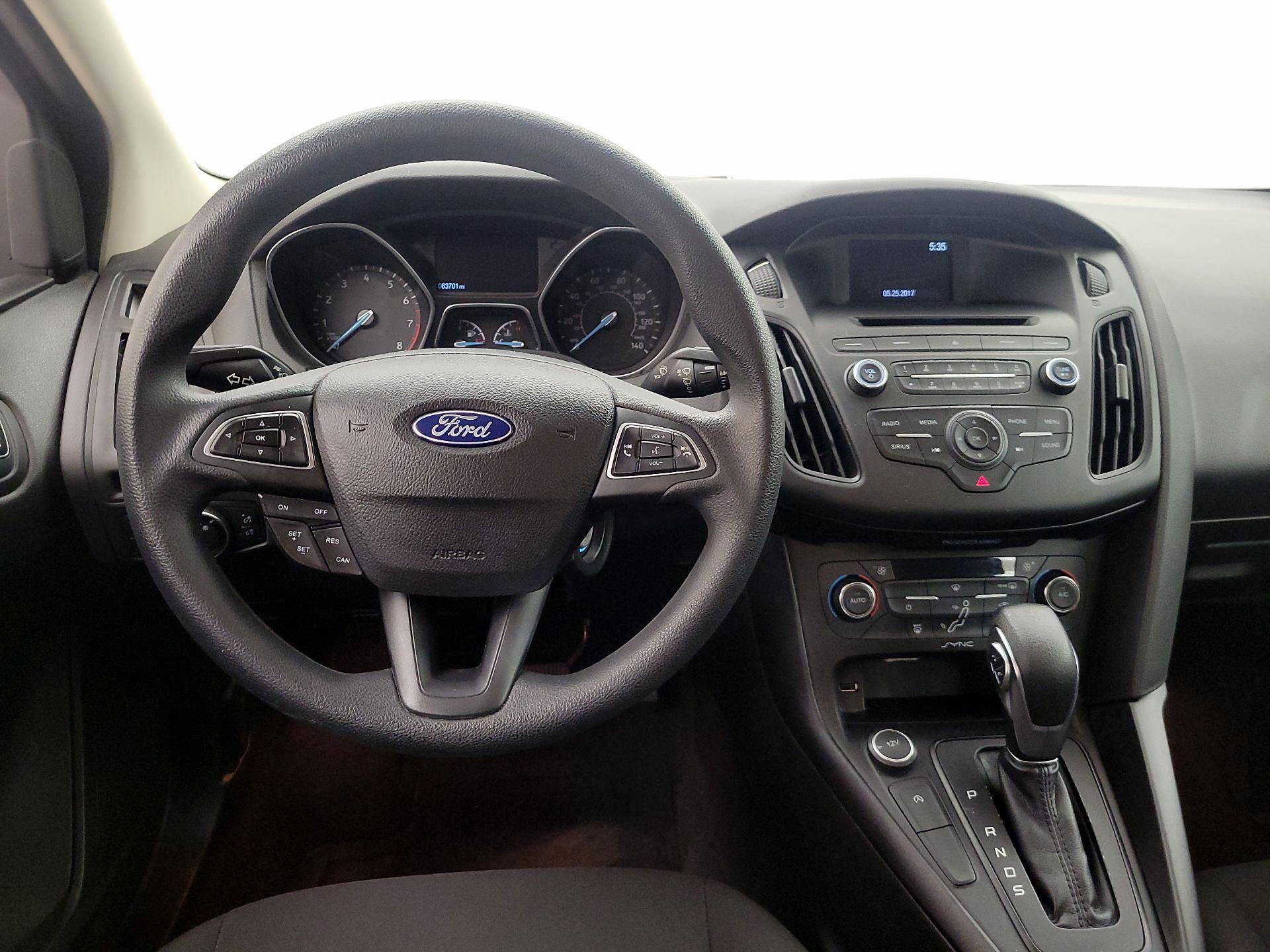 Thumbnail: 2017 Ford Focus - 10