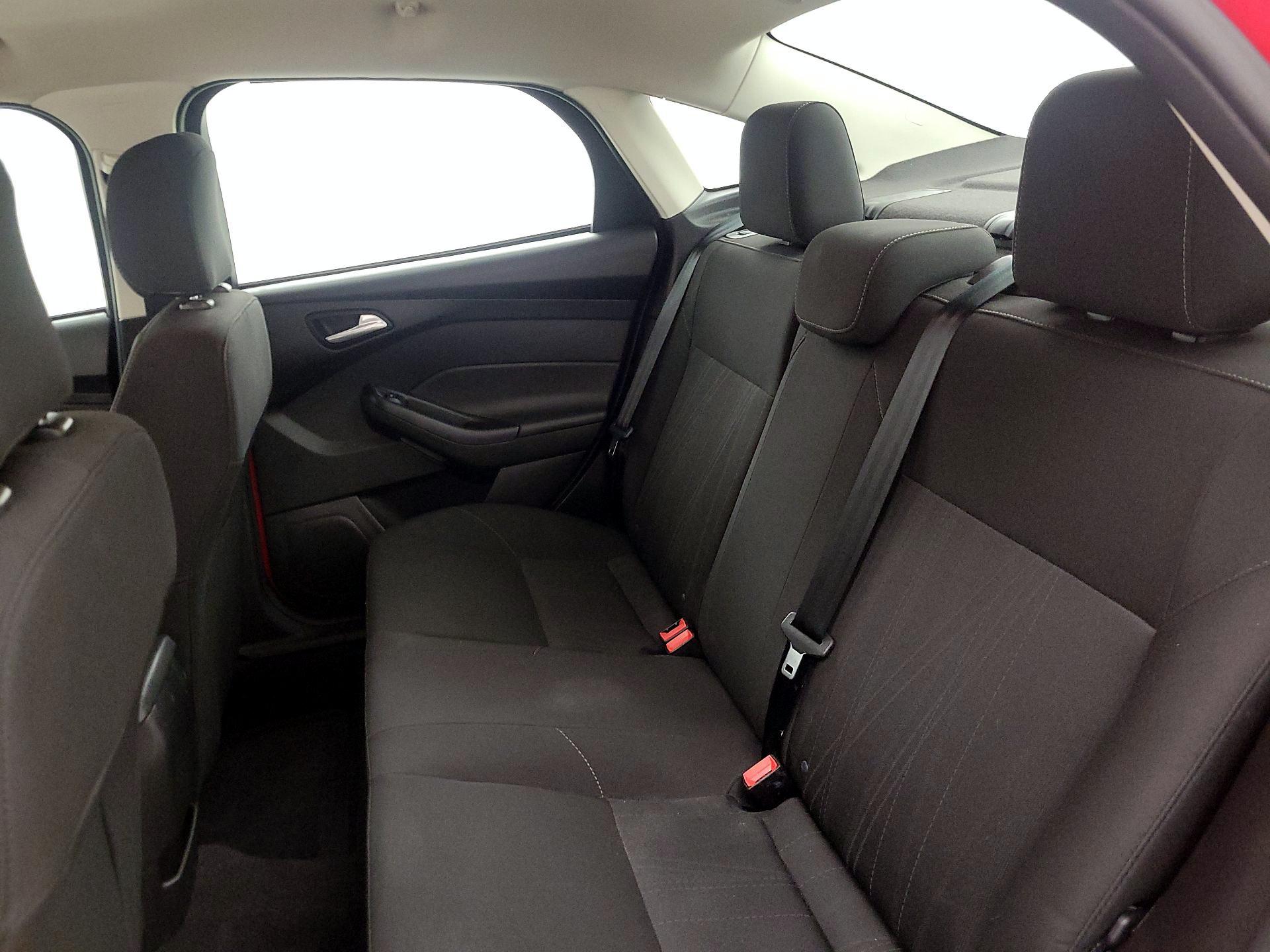 Thumbnail: 2017 Ford Focus - 19