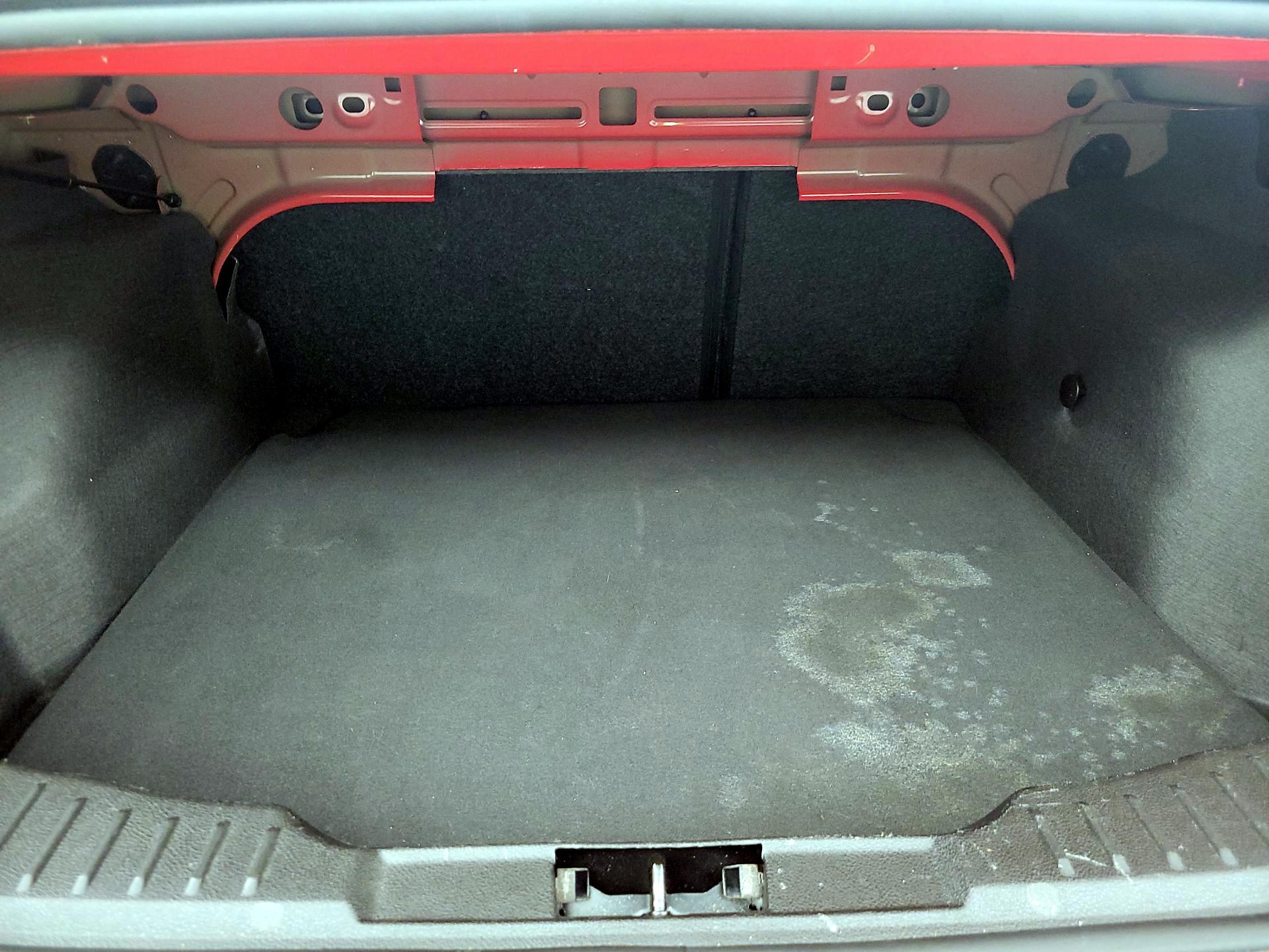 Thumbnail: 2017 Ford Focus - 20