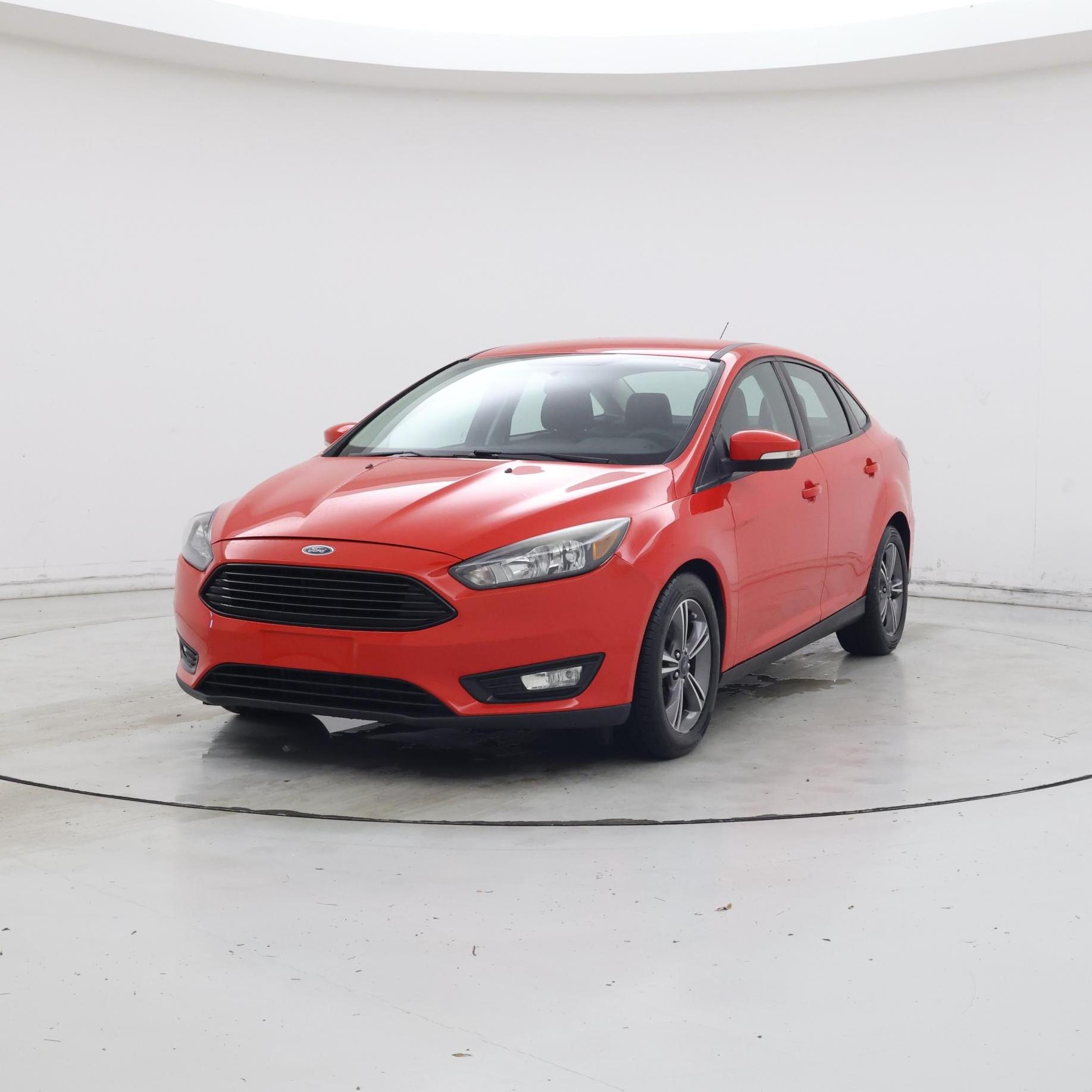 Thumbnail: 2017 Ford Focus - 4