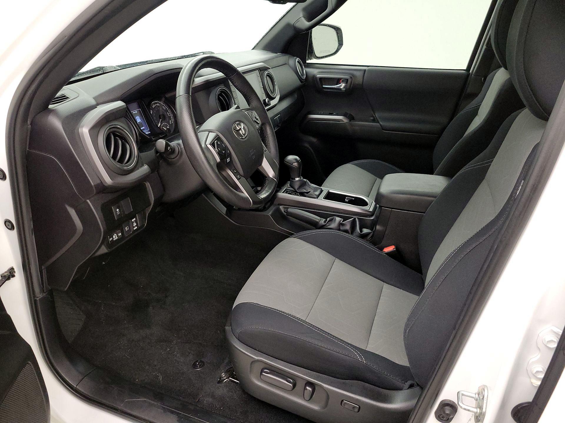 Thumbnail: 2022 Toyota Tacoma - 11