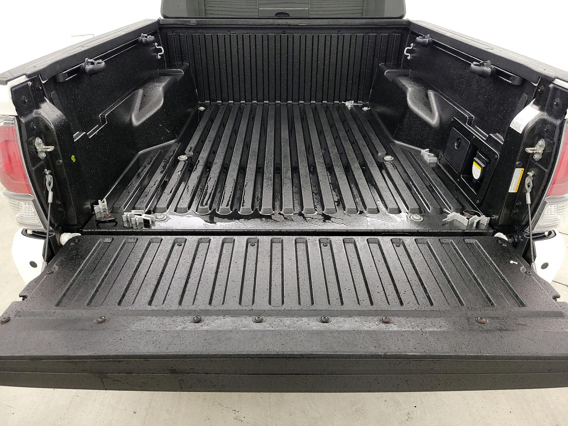 Thumbnail: 2022 Toyota Tacoma - 20