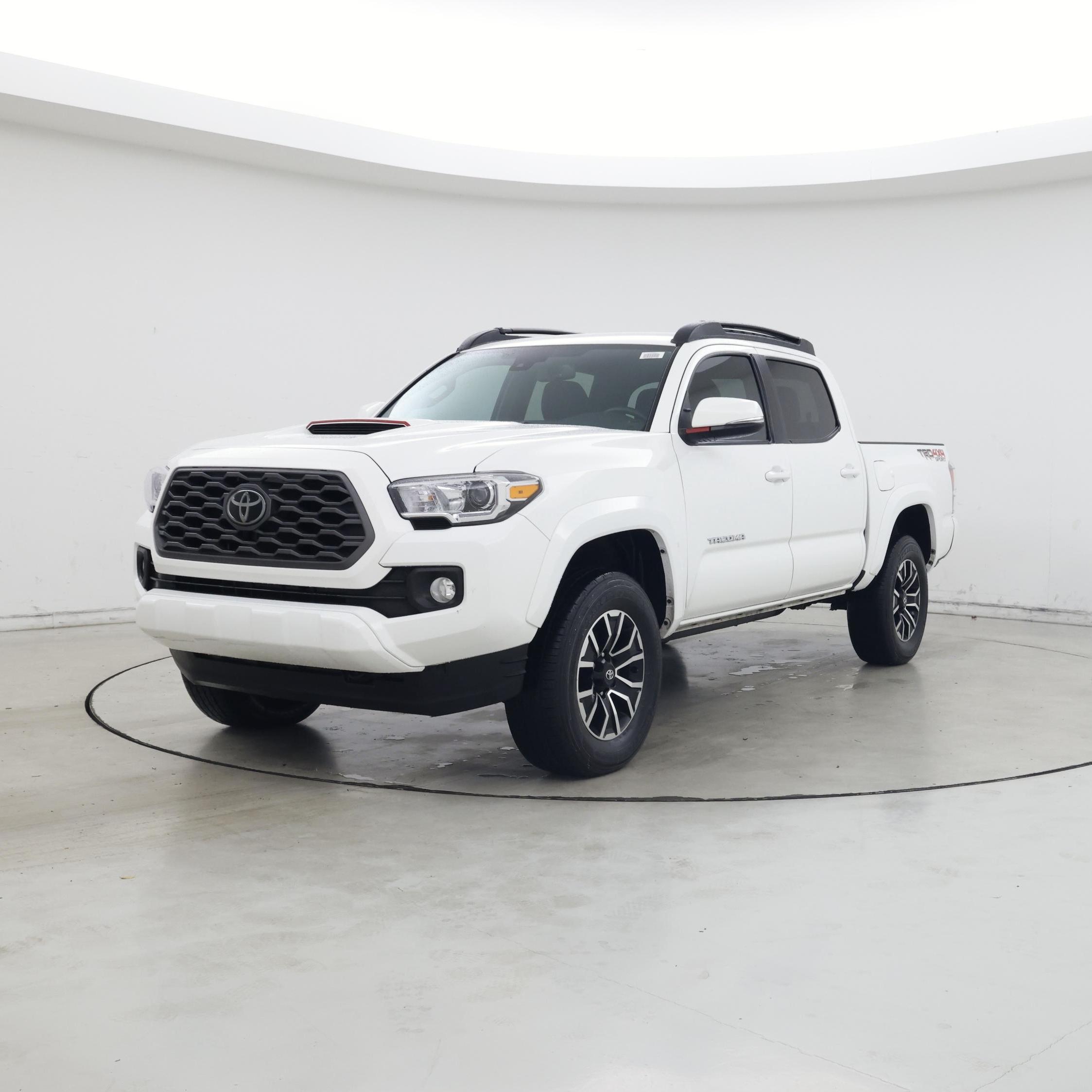 Thumbnail: 2022 Toyota Tacoma - 4