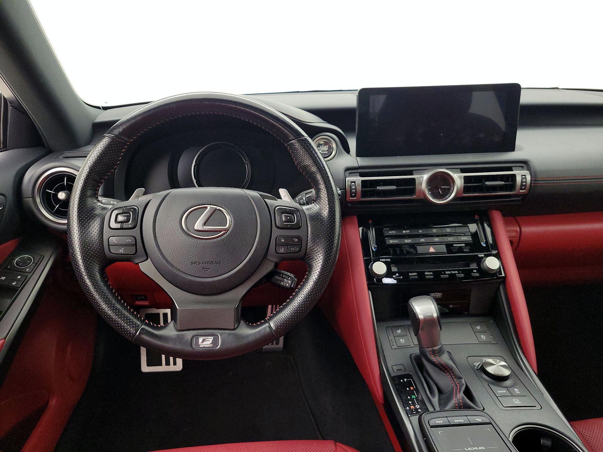 Thumbnail: 2022 Lexus IS - 10