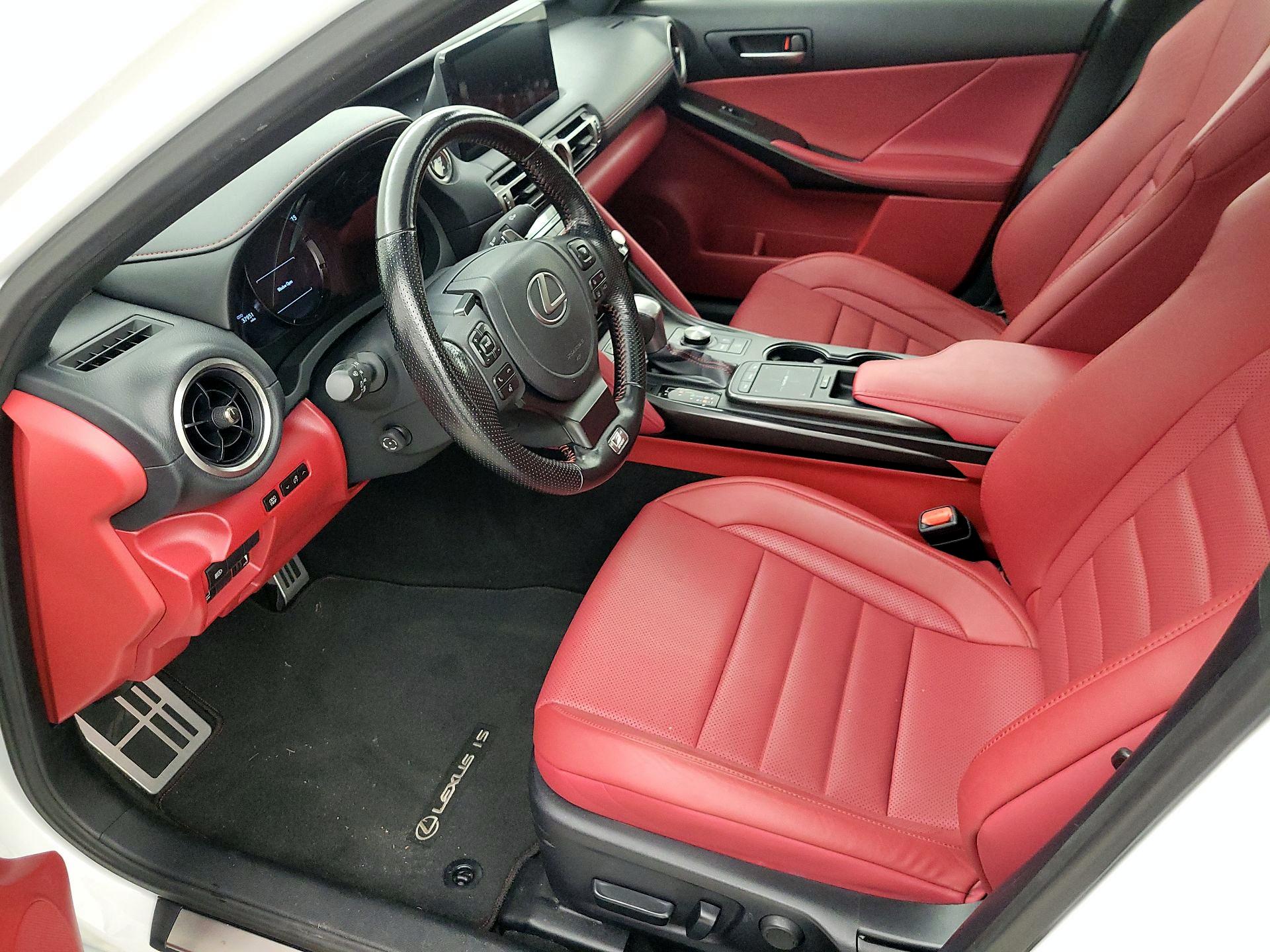 Thumbnail: 2022 Lexus IS - 11