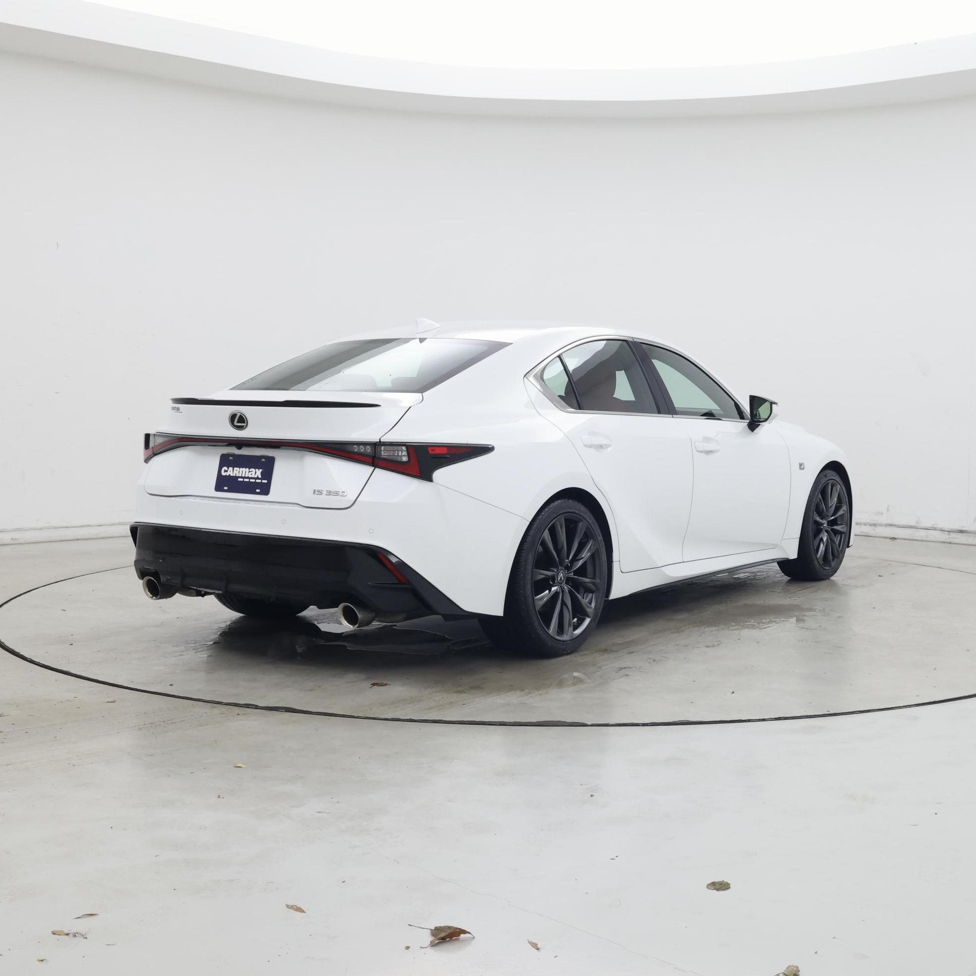 Thumbnail: 2022 Lexus IS - 8