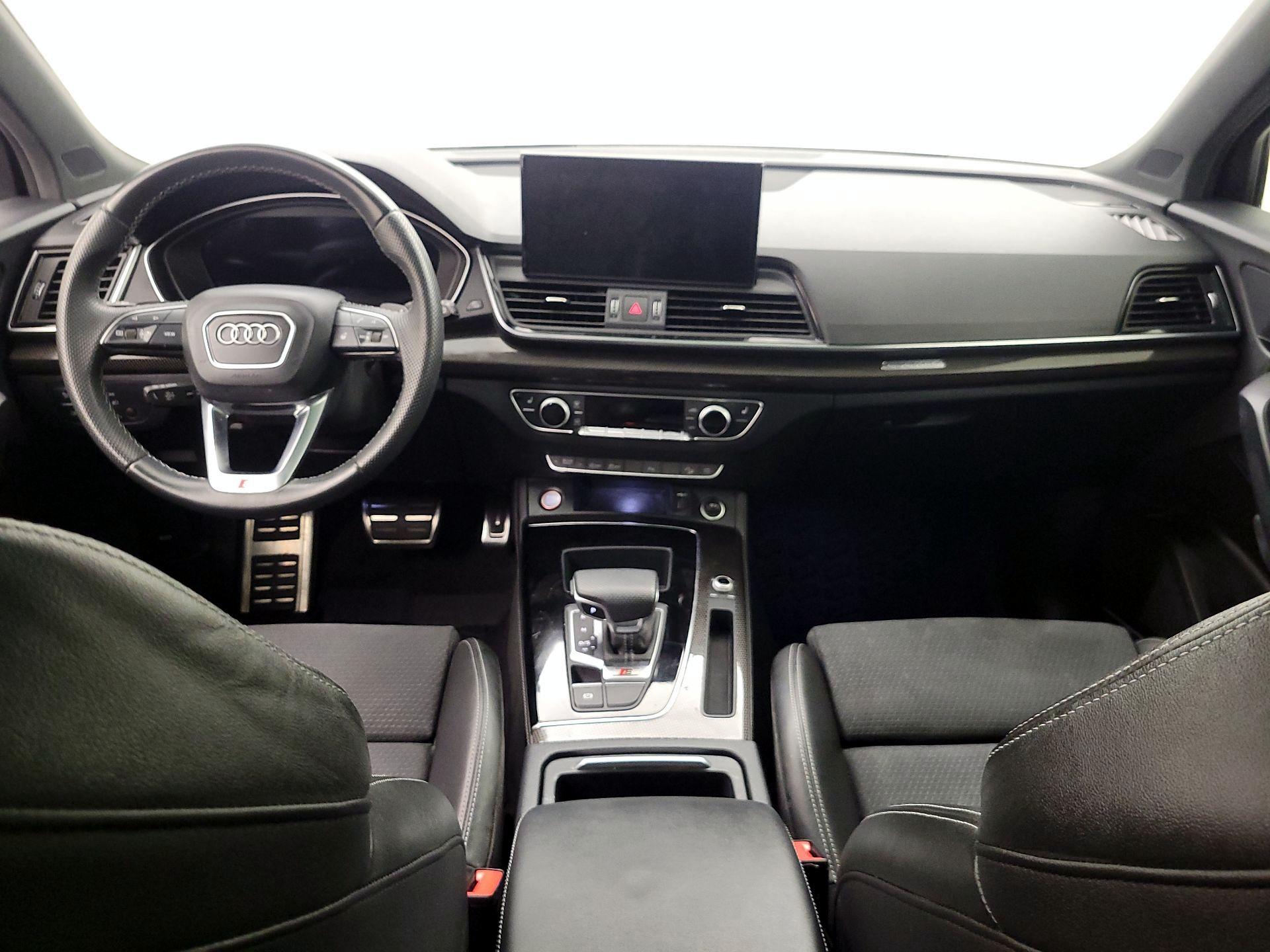 Thumbnail: 2022 Audi SQ5 - 9