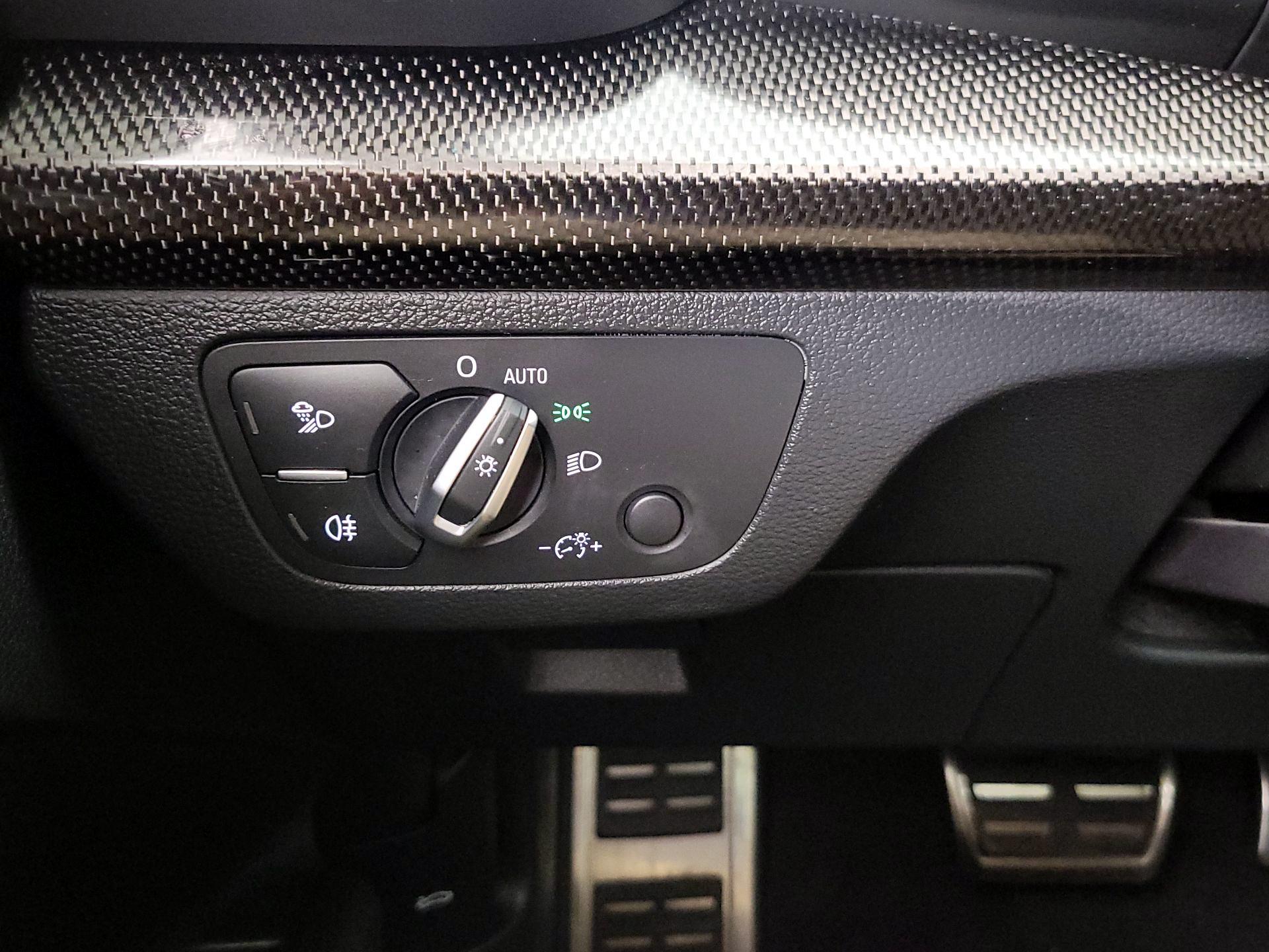 Thumbnail: 2022 Audi SQ5 - 13