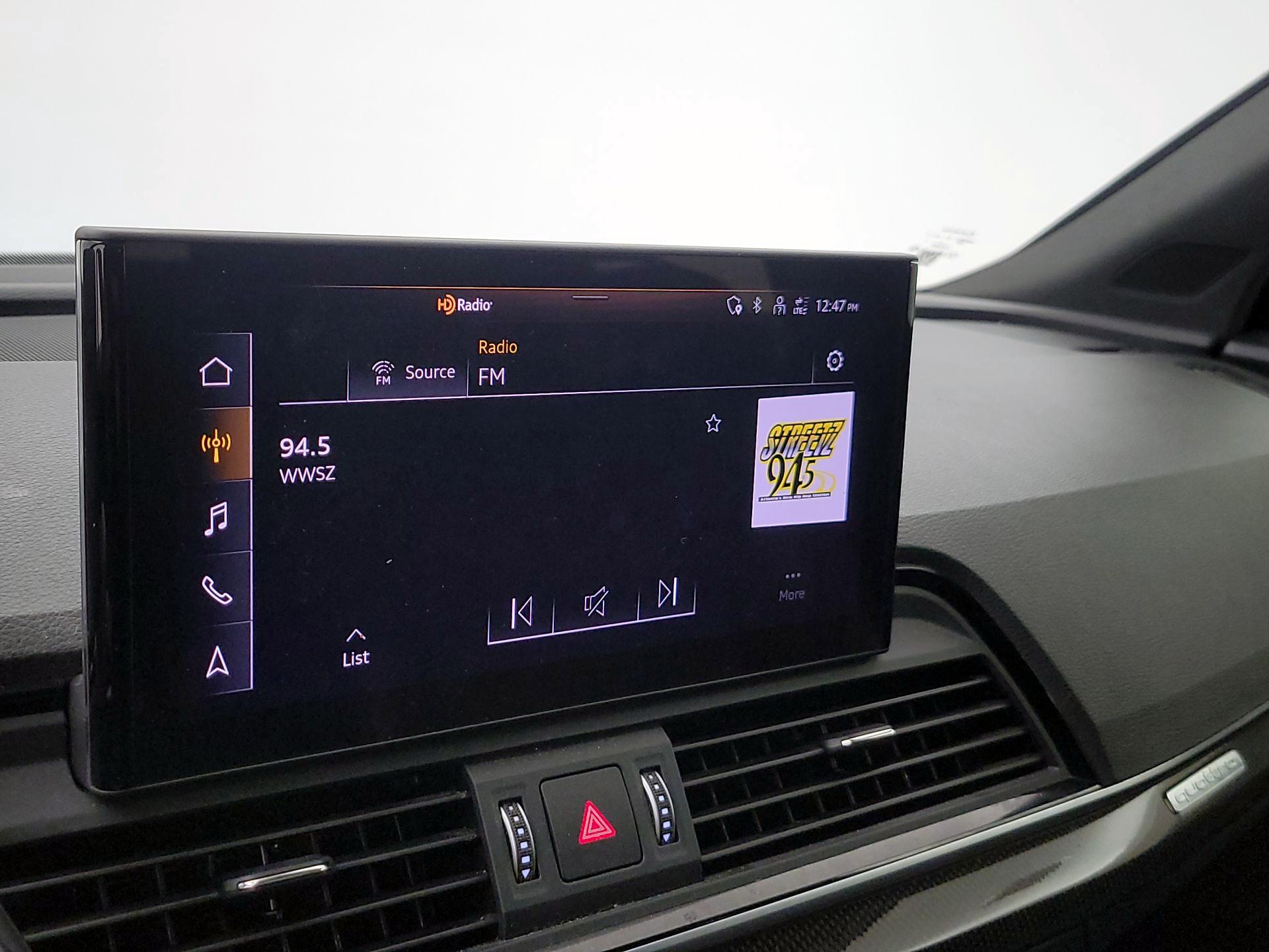 Thumbnail: 2022 Audi SQ5 - 16