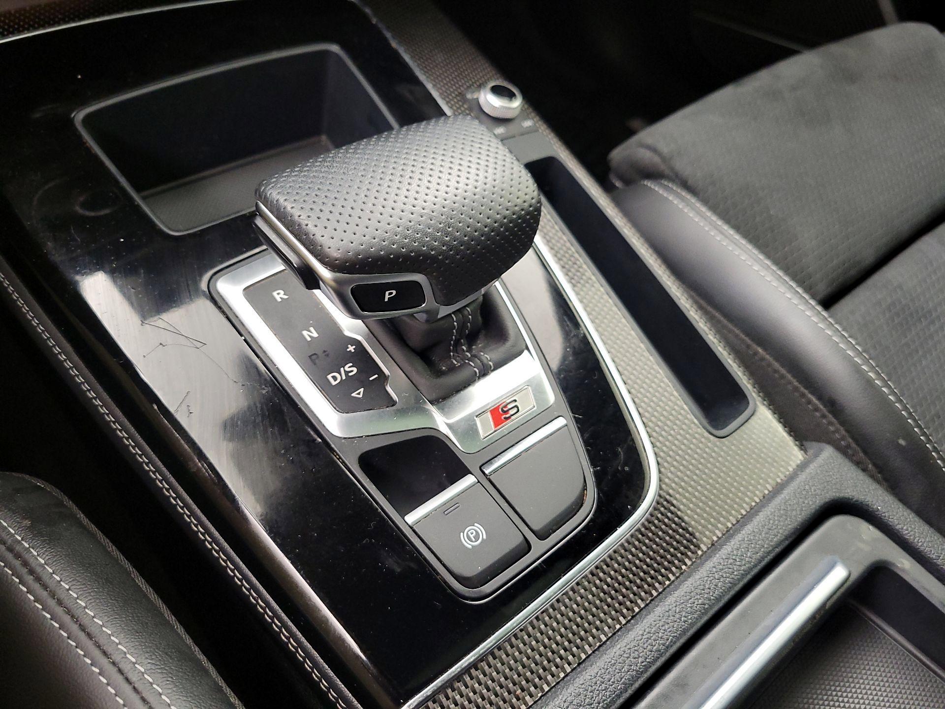 Thumbnail: 2022 Audi SQ5 - 18