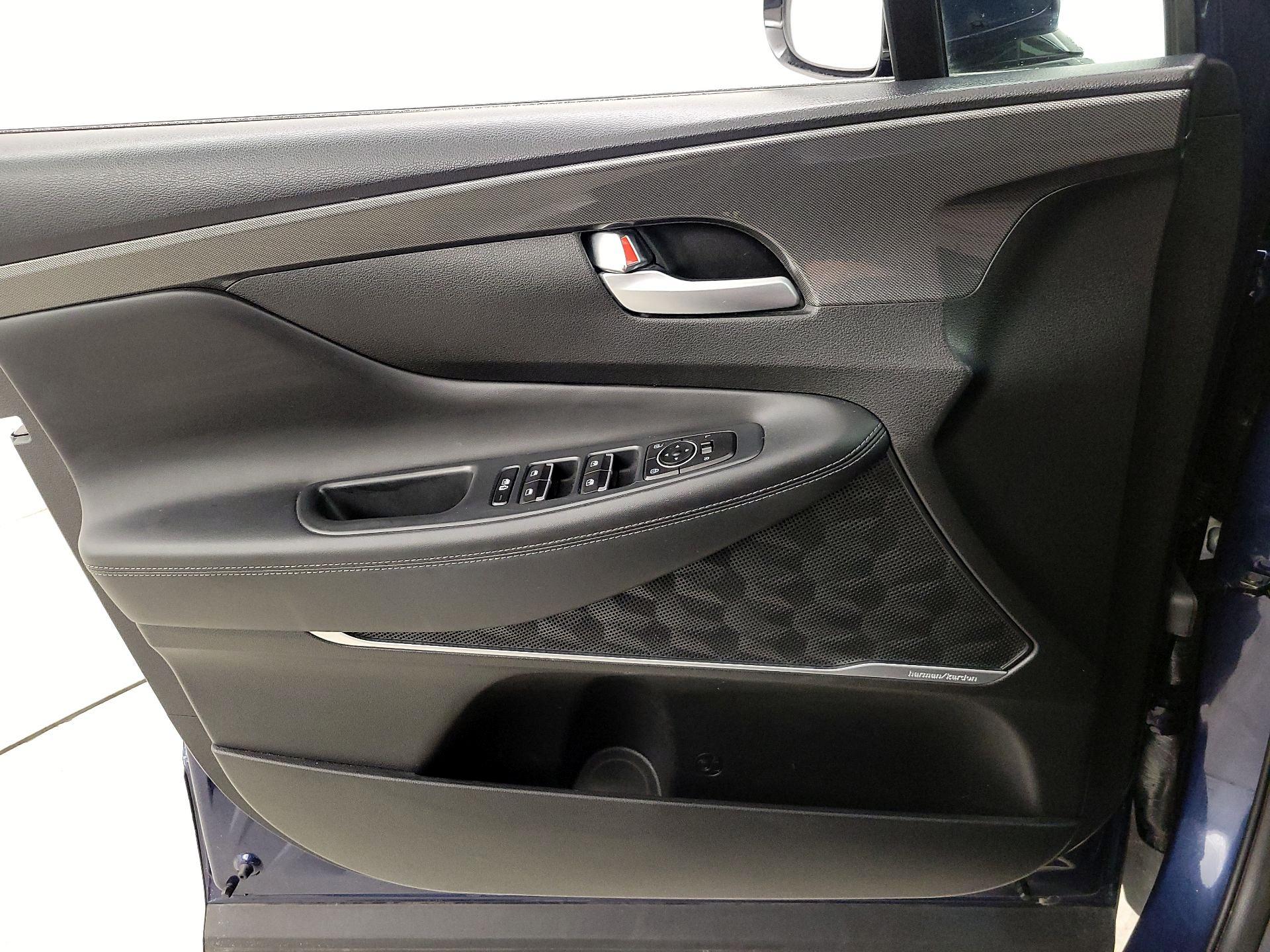 Thumbnail: 2022 Hyundai Santa Fe - 12