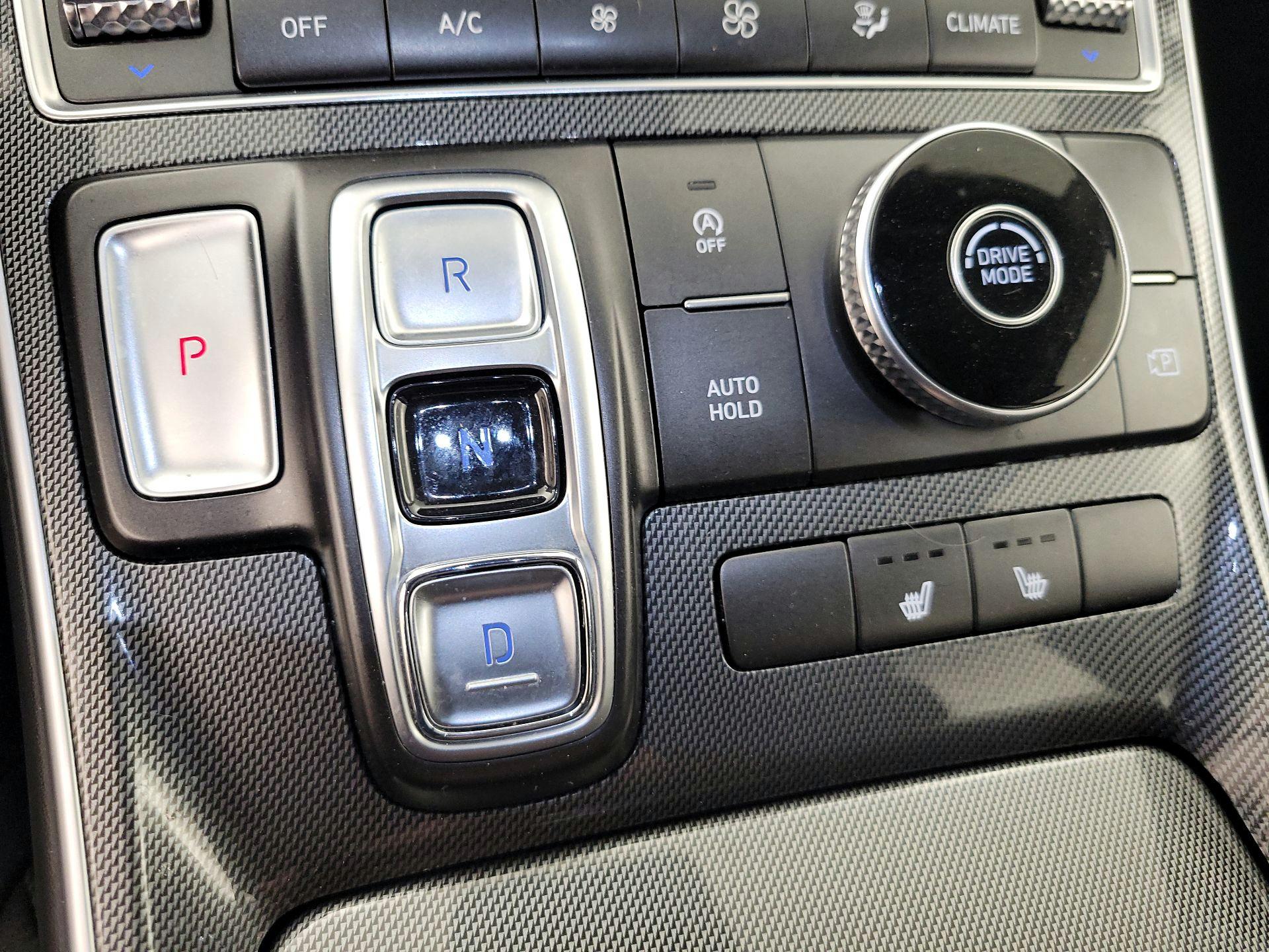 Thumbnail: 2022 Hyundai Santa Fe - 18