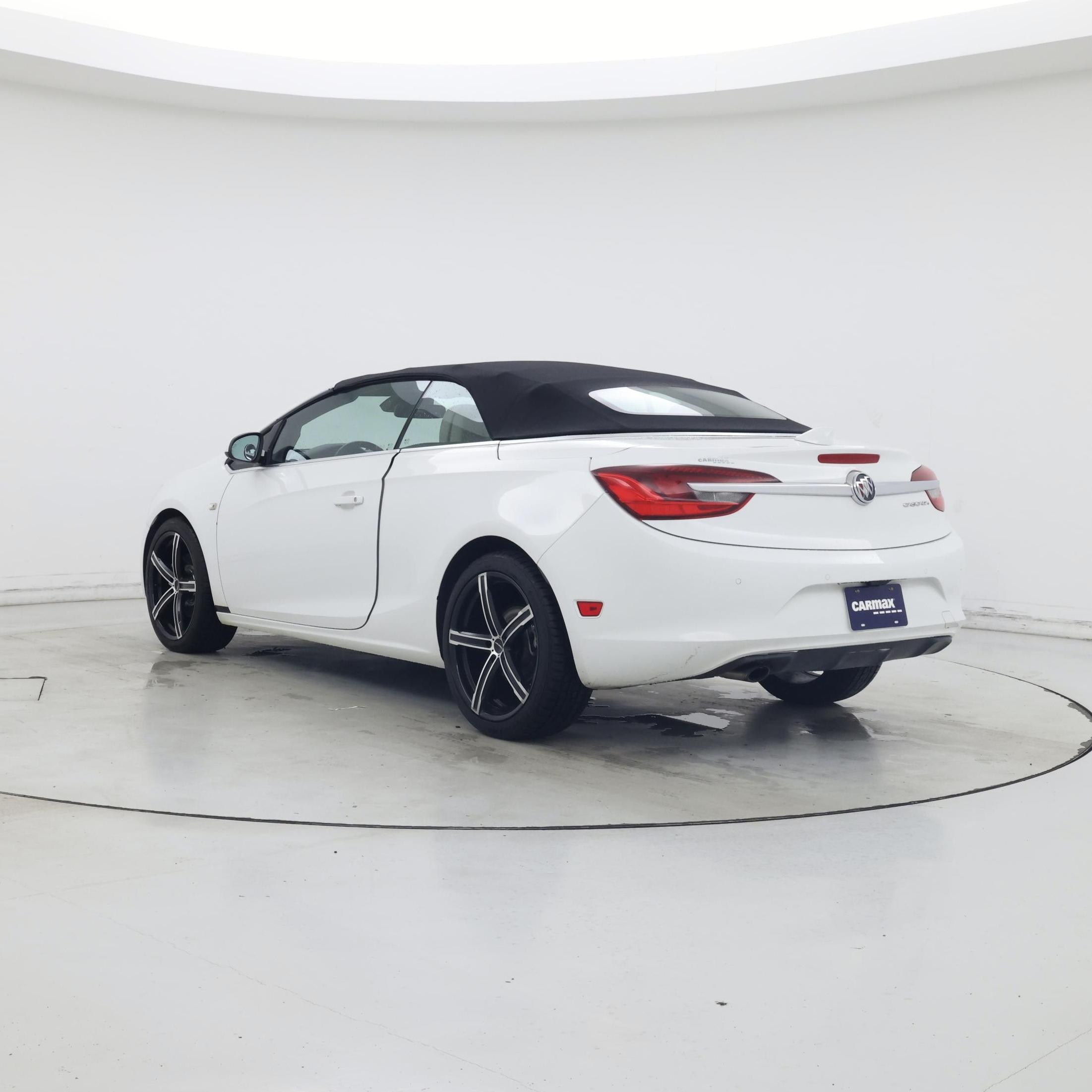 Thumbnail: 2019 Buick Cascada - 2