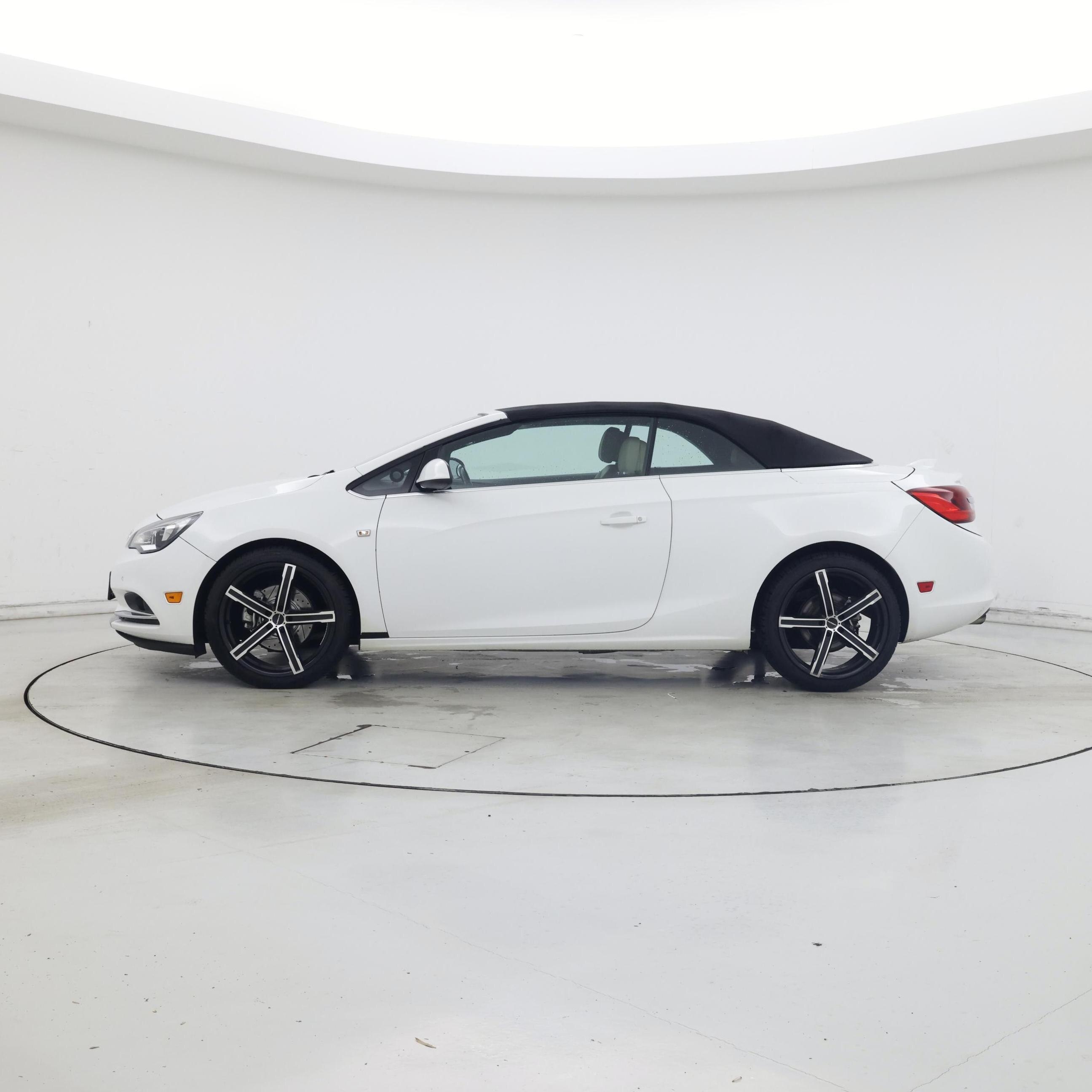 Thumbnail: 2019 Buick Cascada - 3