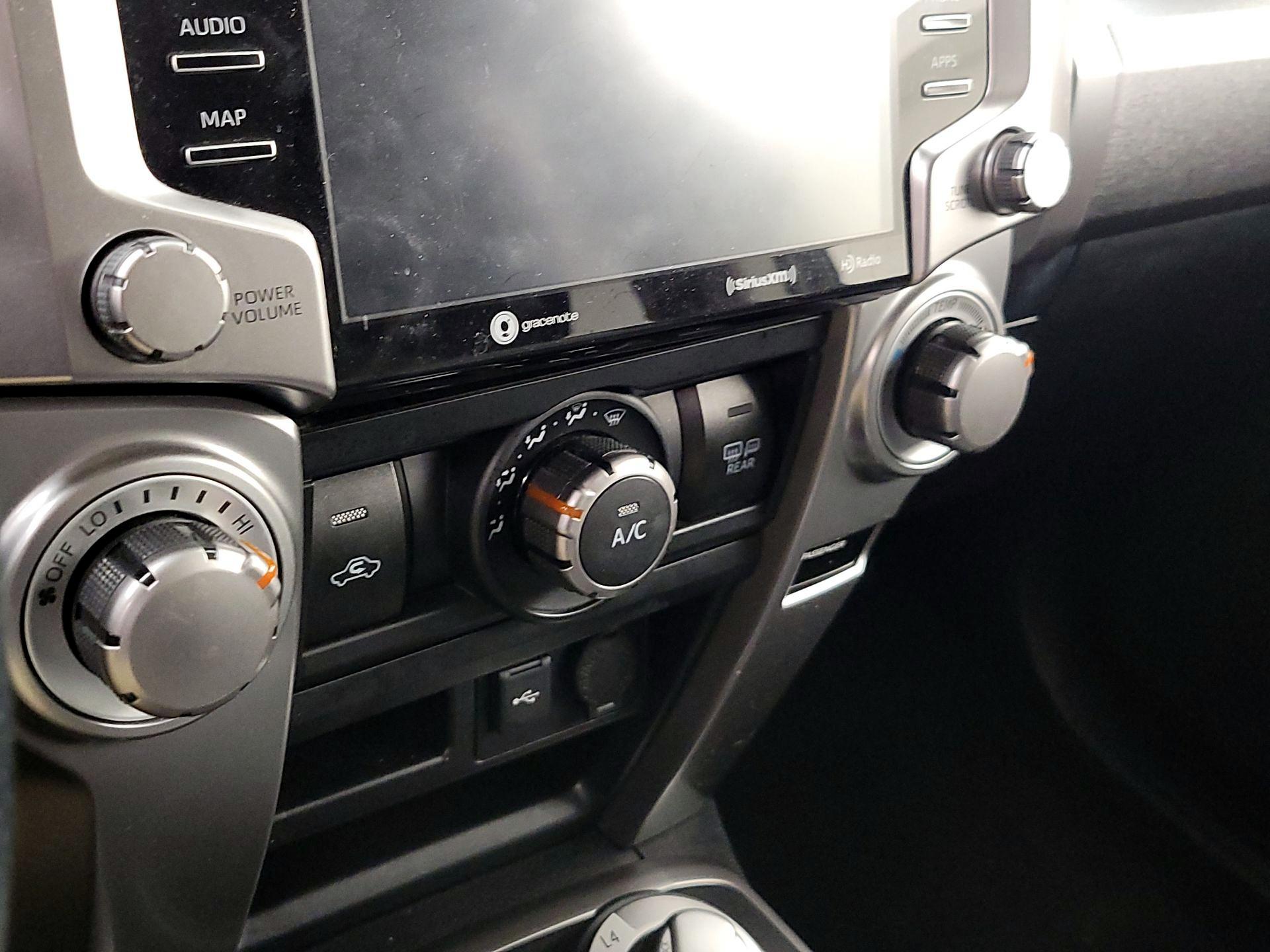 Thumbnail: 2021 Toyota 4Runner - 17