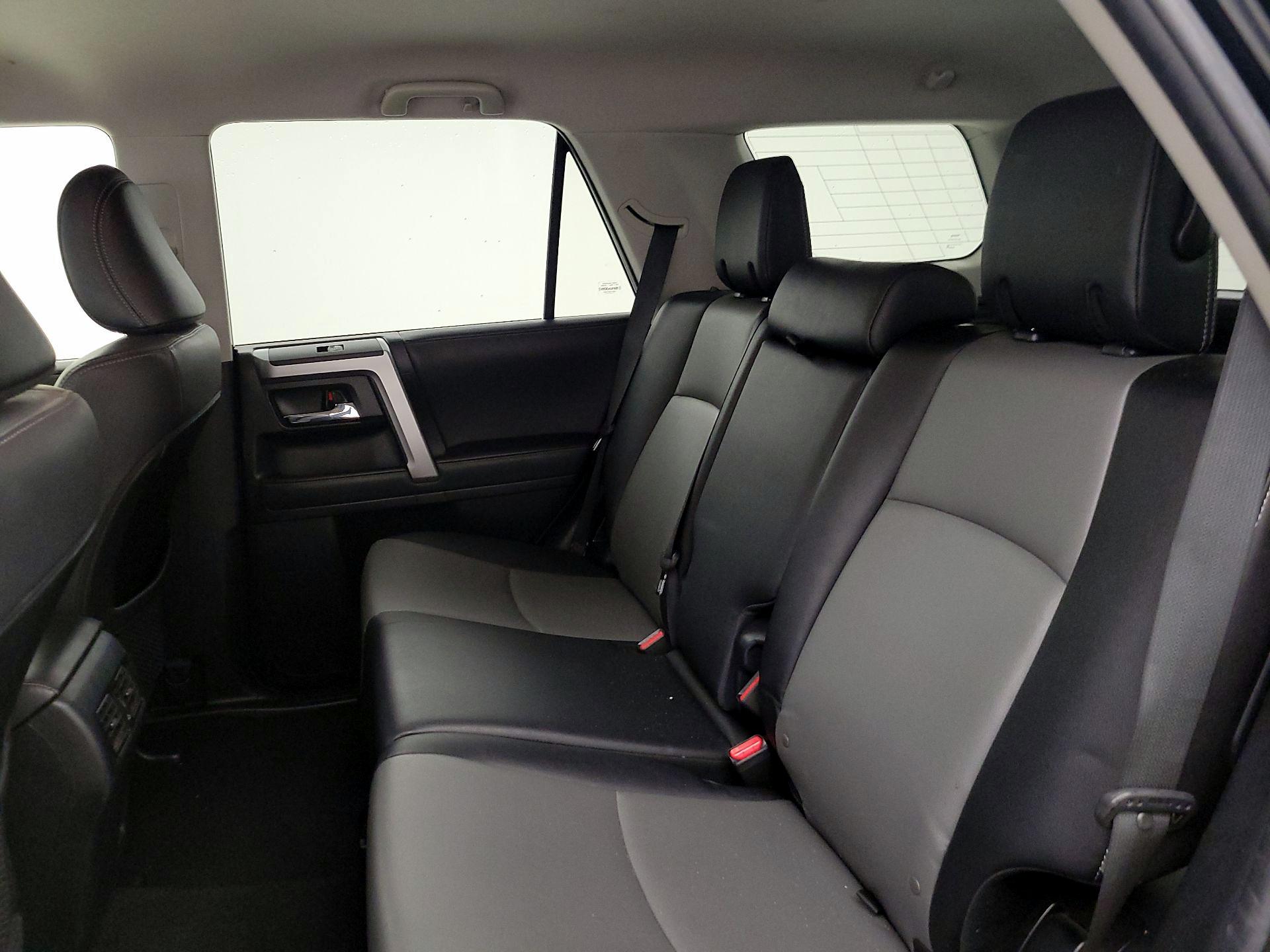 Thumbnail: 2021 Toyota 4Runner - 20