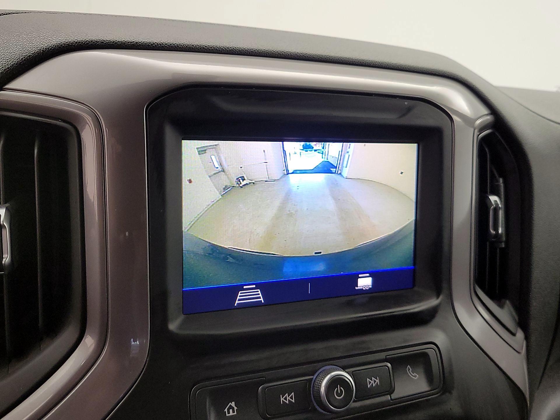 Thumbnail: 2021 Chevrolet Silverado 1500 - 14