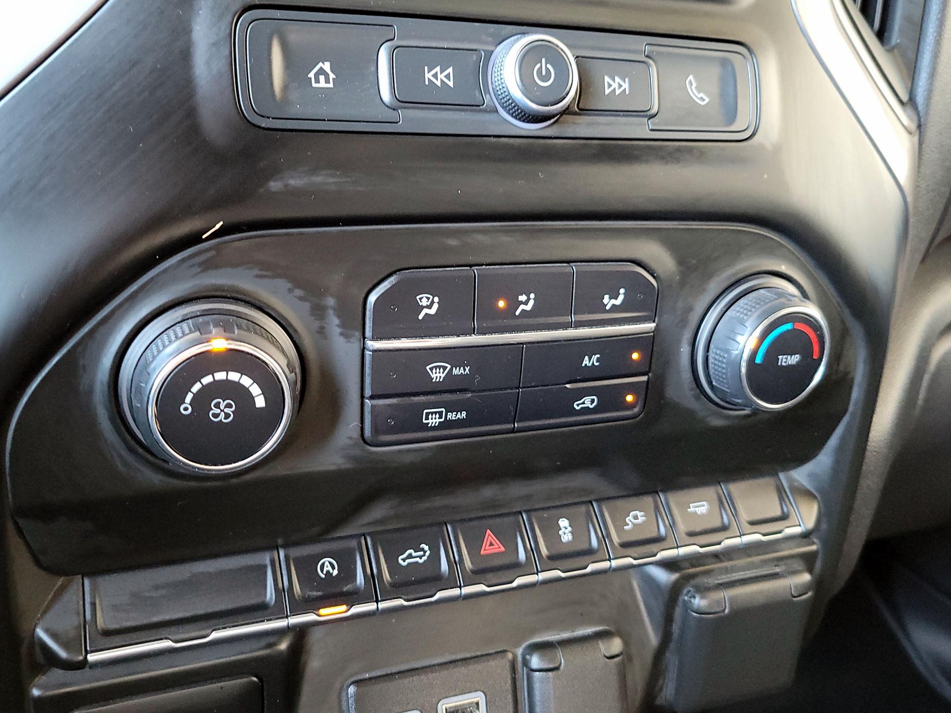 Thumbnail: 2021 Chevrolet Silverado 1500 - 16