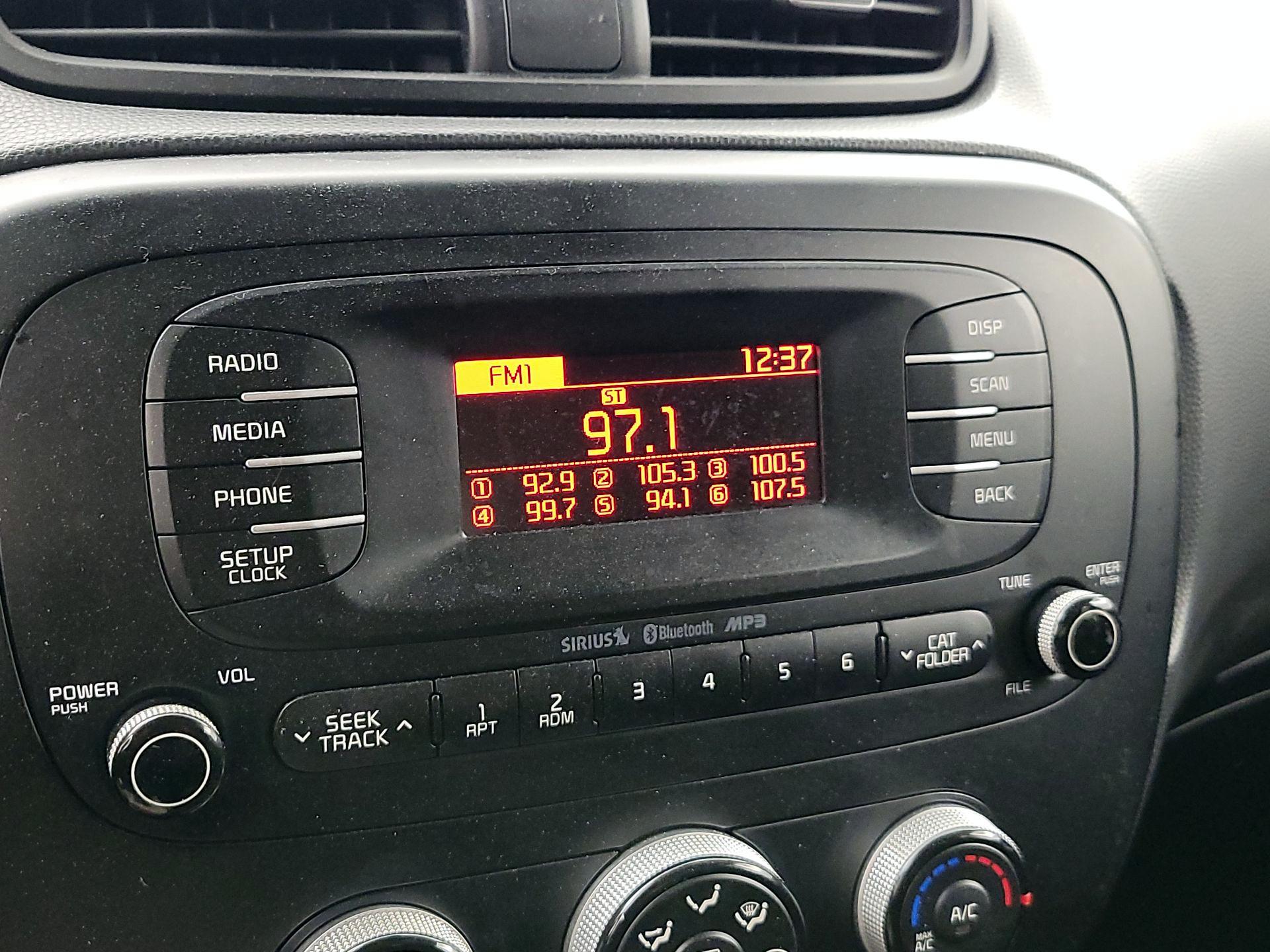 Thumbnail: 2016 Kia Soul - 14