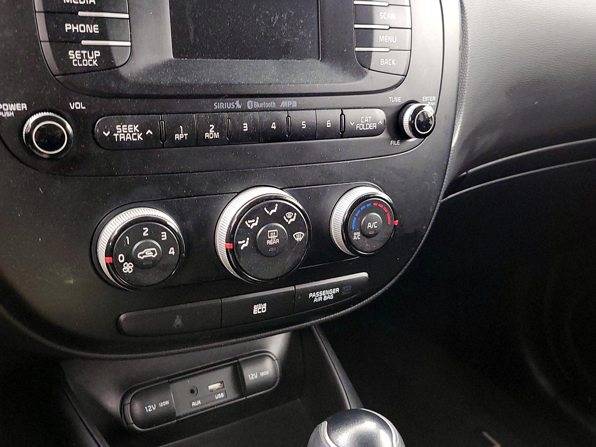 Thumbnail: 2016 Kia Soul - 15