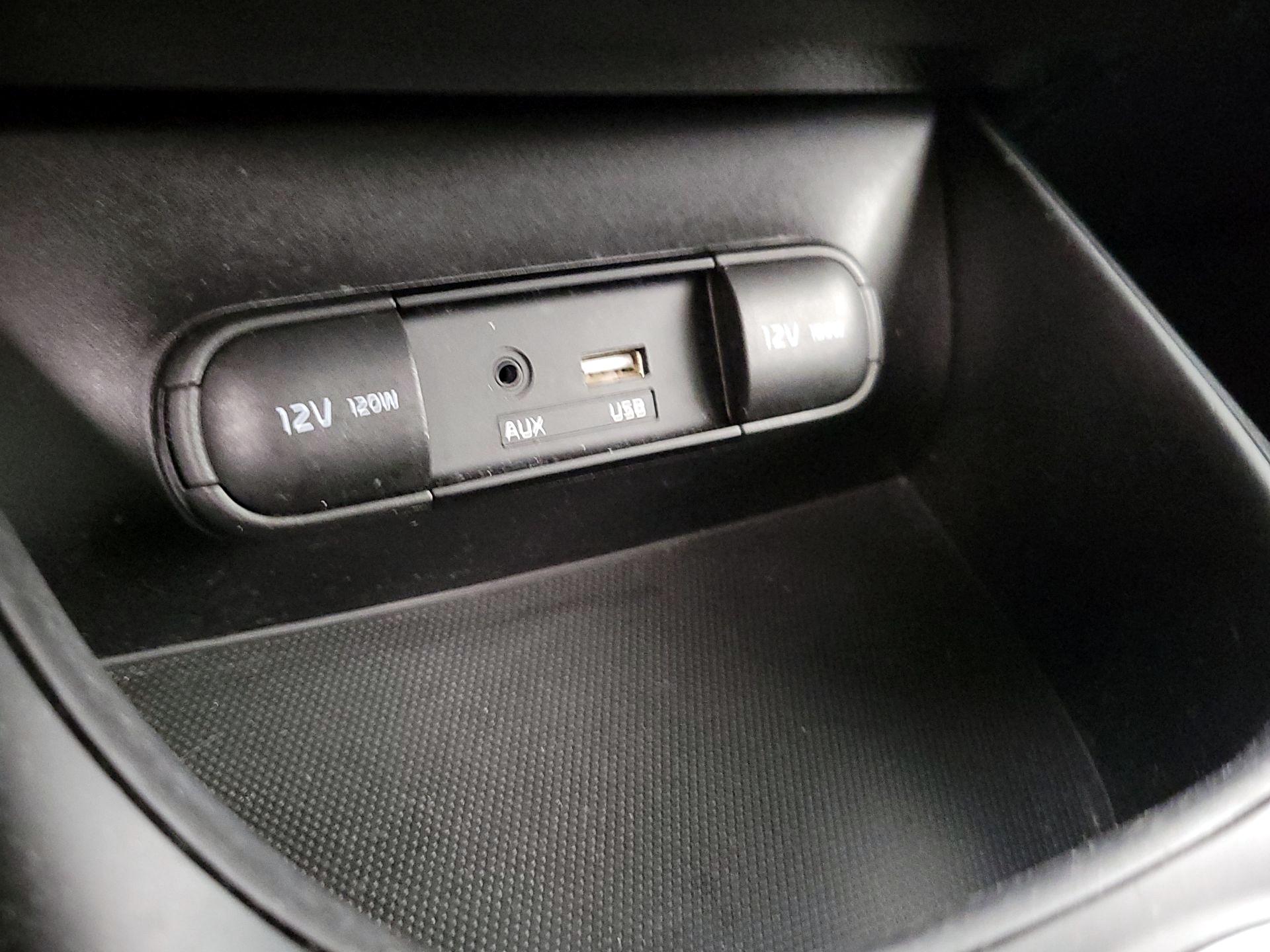 Thumbnail: 2016 Kia Soul - 17