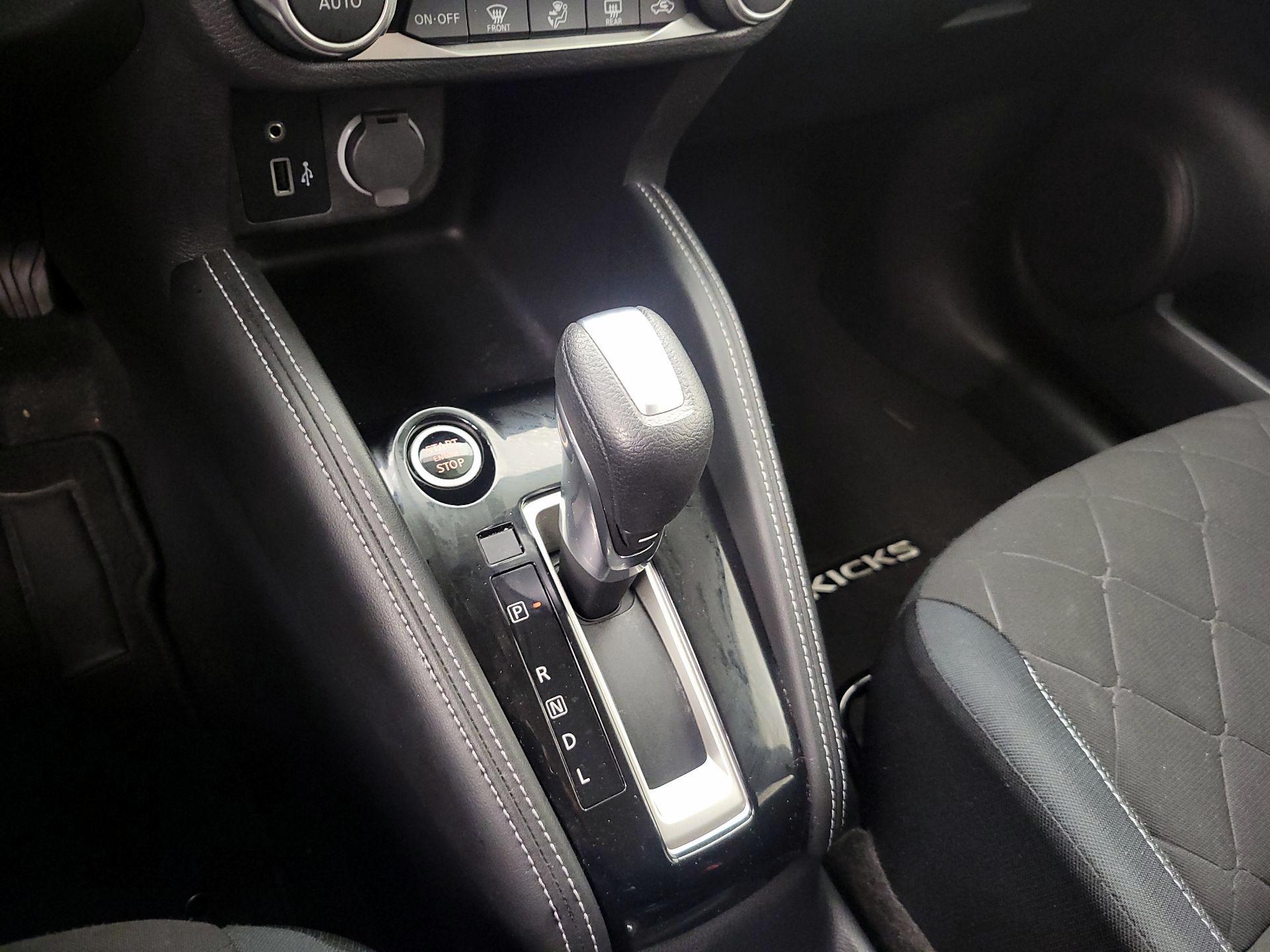 Thumbnail: 2018 Nissan Kicks - 16