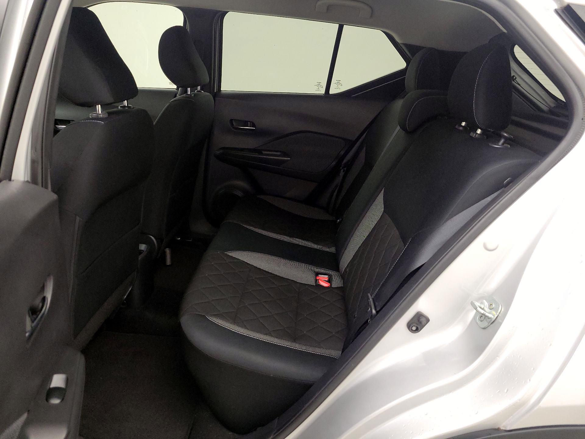 Thumbnail: 2018 Nissan Kicks - 18