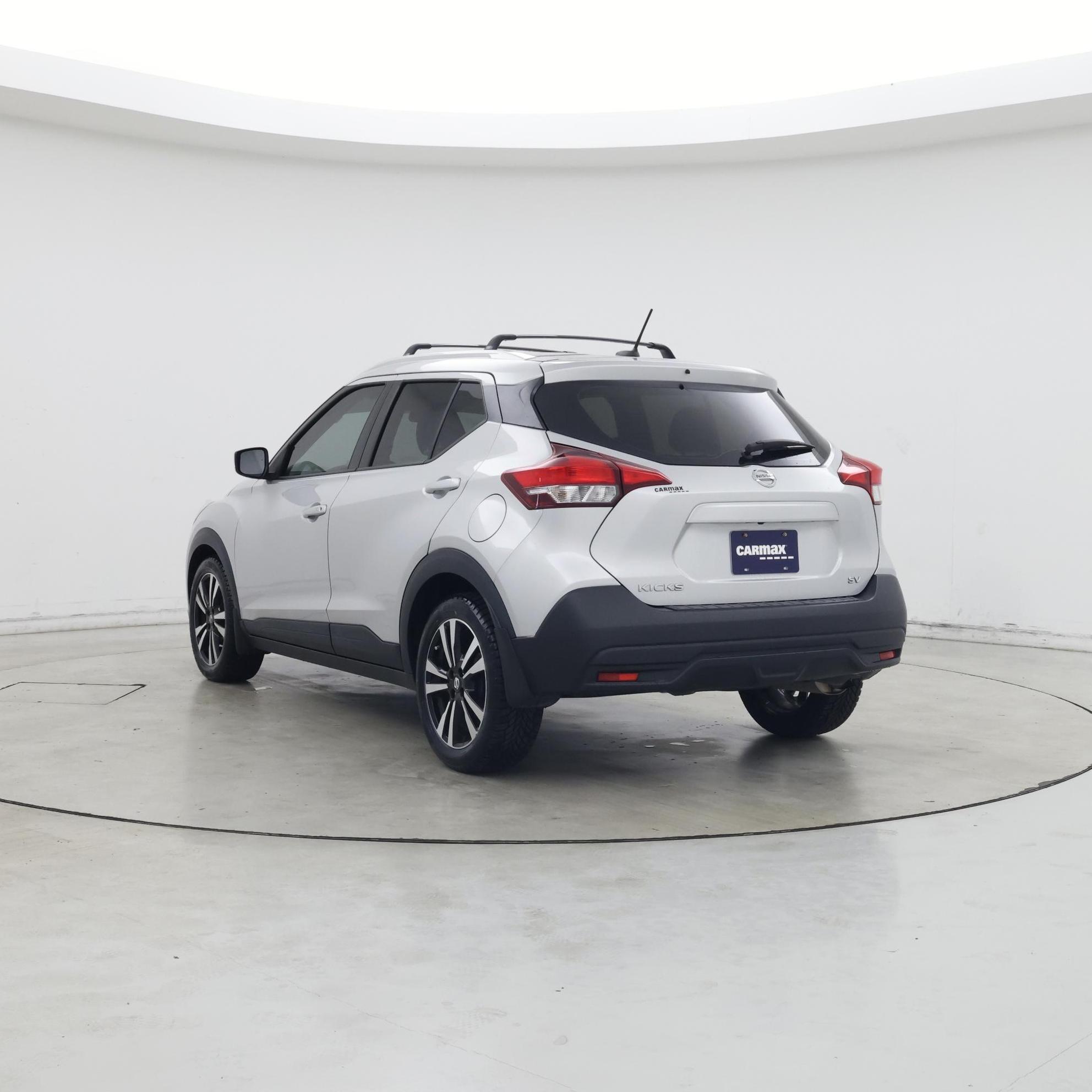 Thumbnail: 2018 Nissan Kicks - 2