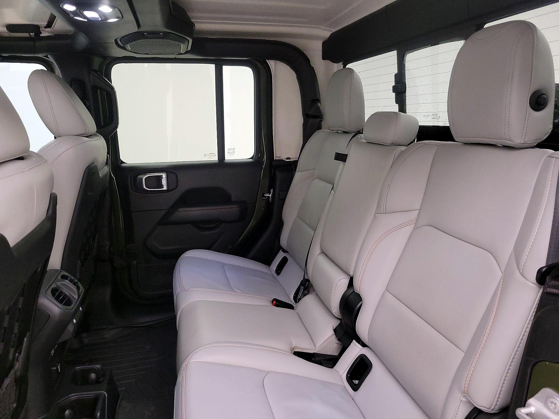 Thumbnail: 2021 Jeep Gladiator - 20