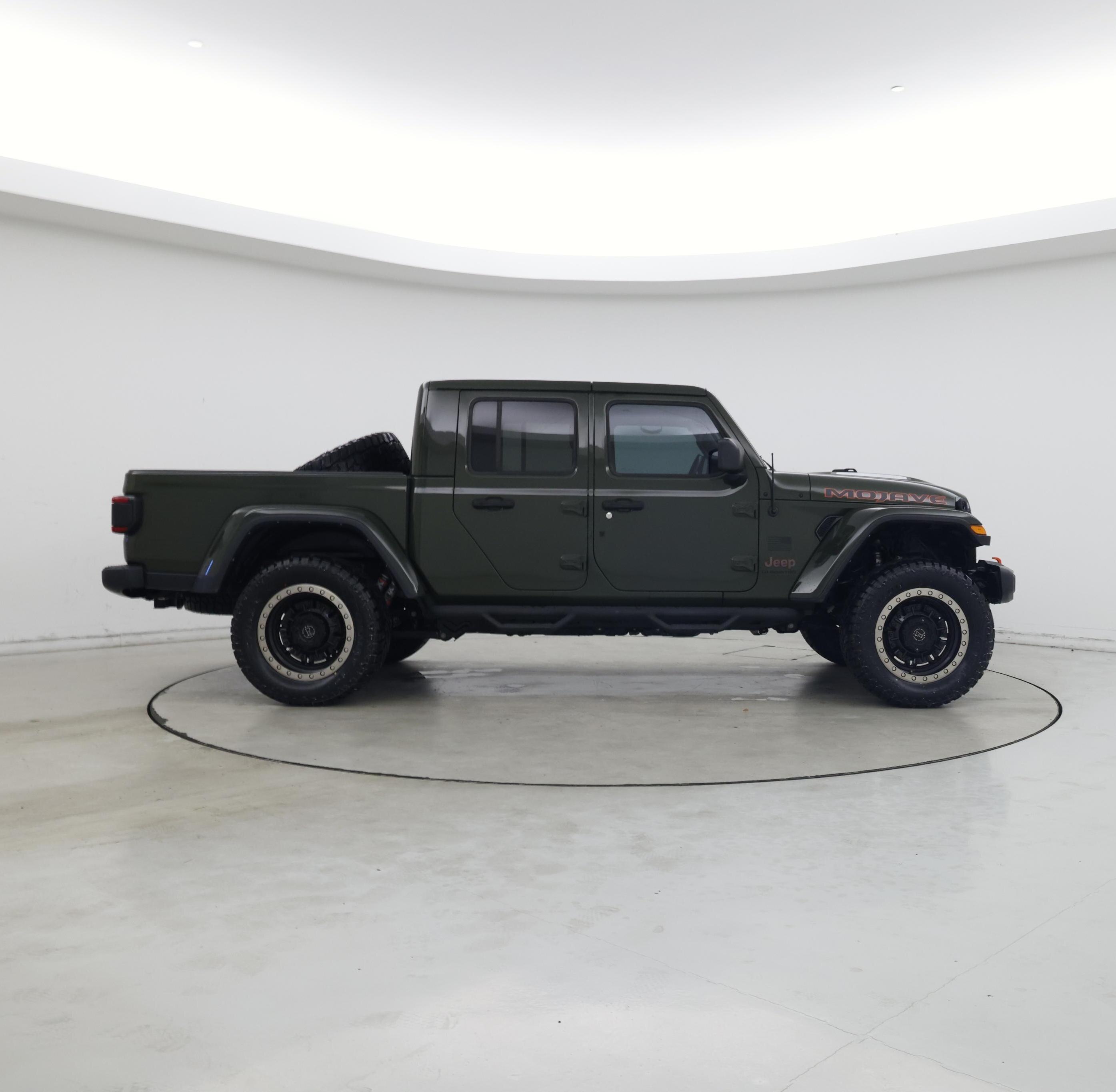 Thumbnail: 2021 Jeep Gladiator - 7