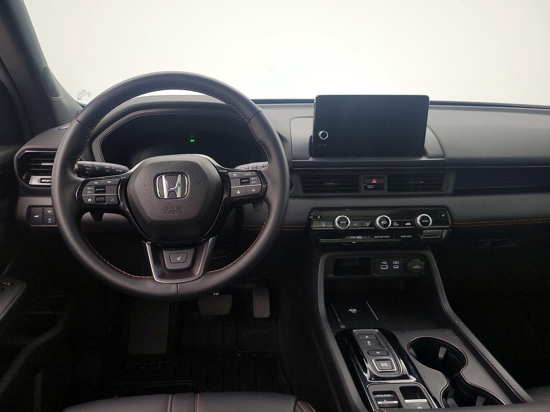 Thumbnail: 2025 Honda Pilot - 10