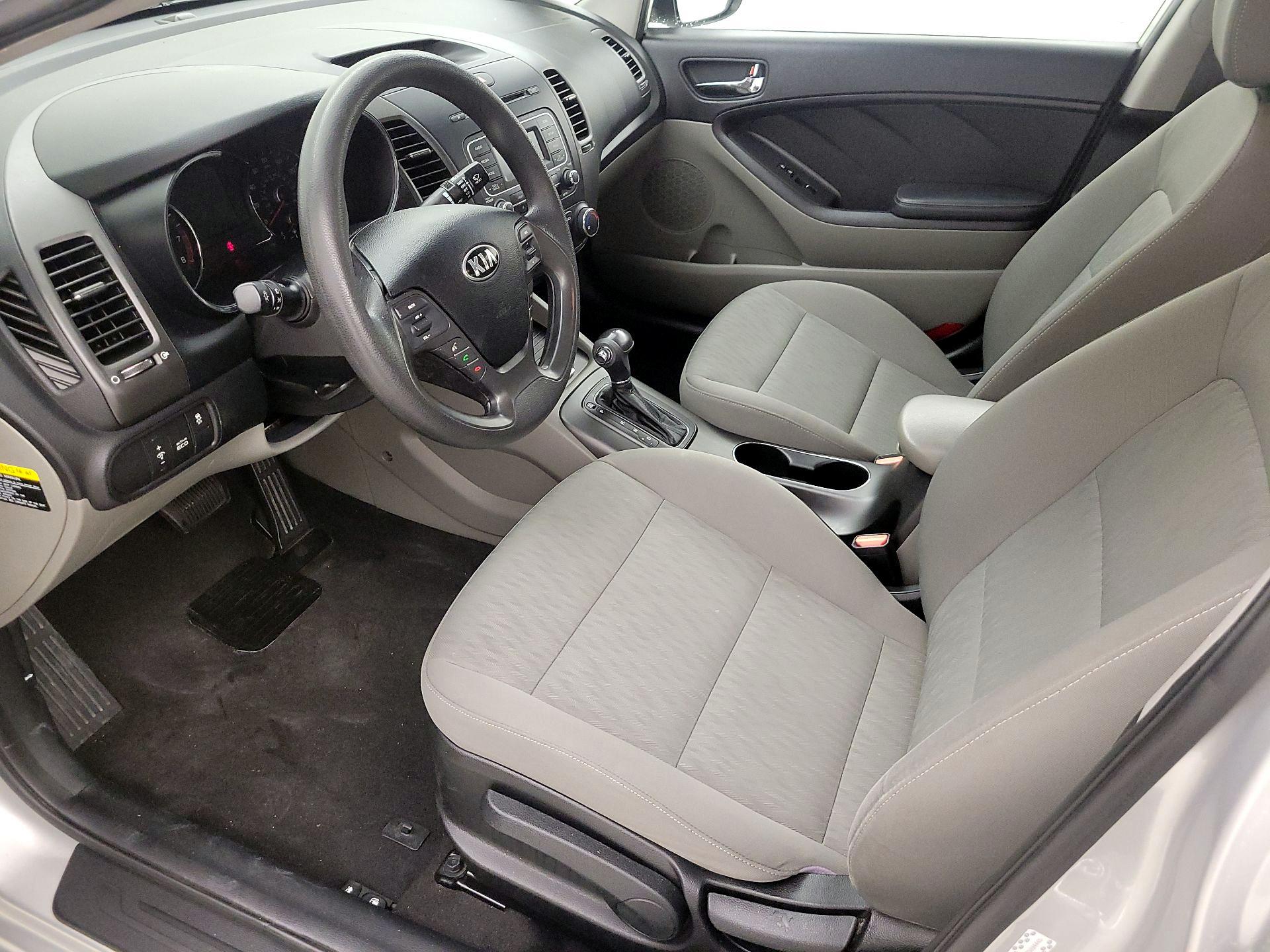 Thumbnail: 2014 Kia Forte - 11