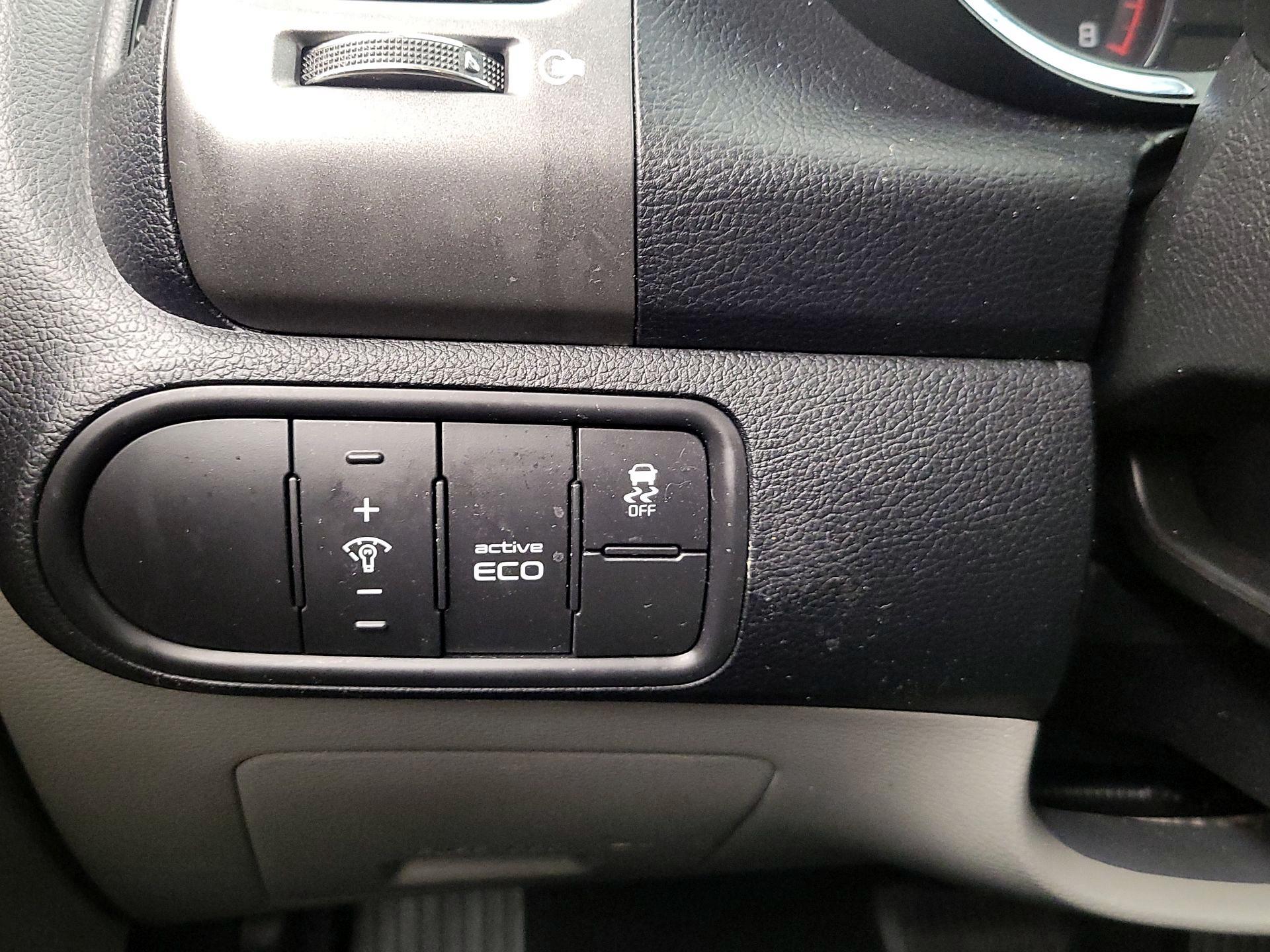 Thumbnail: 2014 Kia Forte - 13