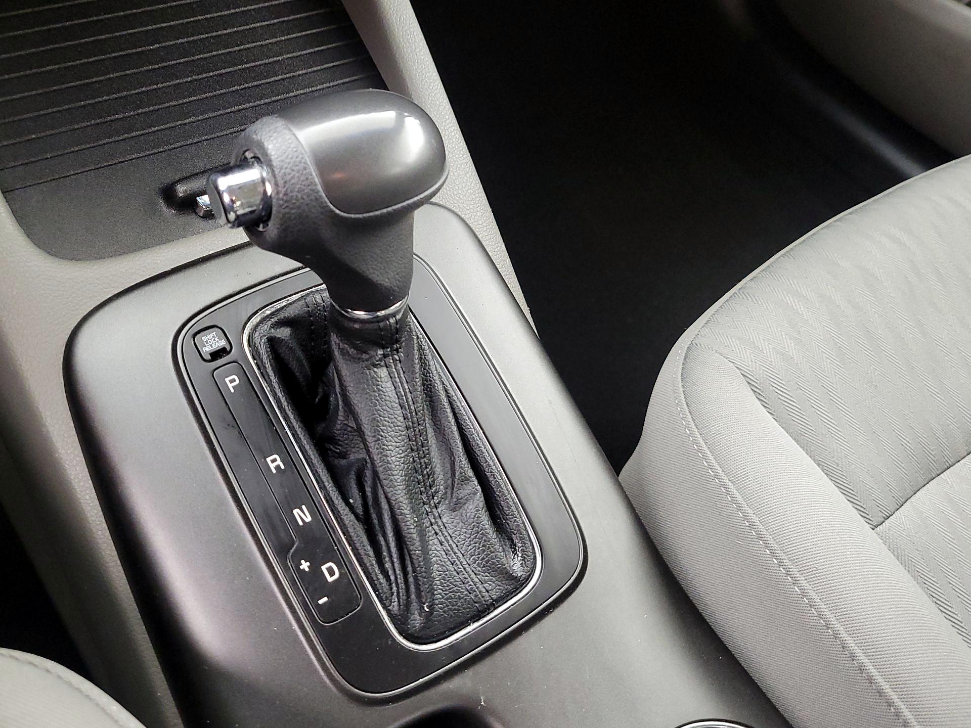 Thumbnail: 2014 Kia Forte - 16