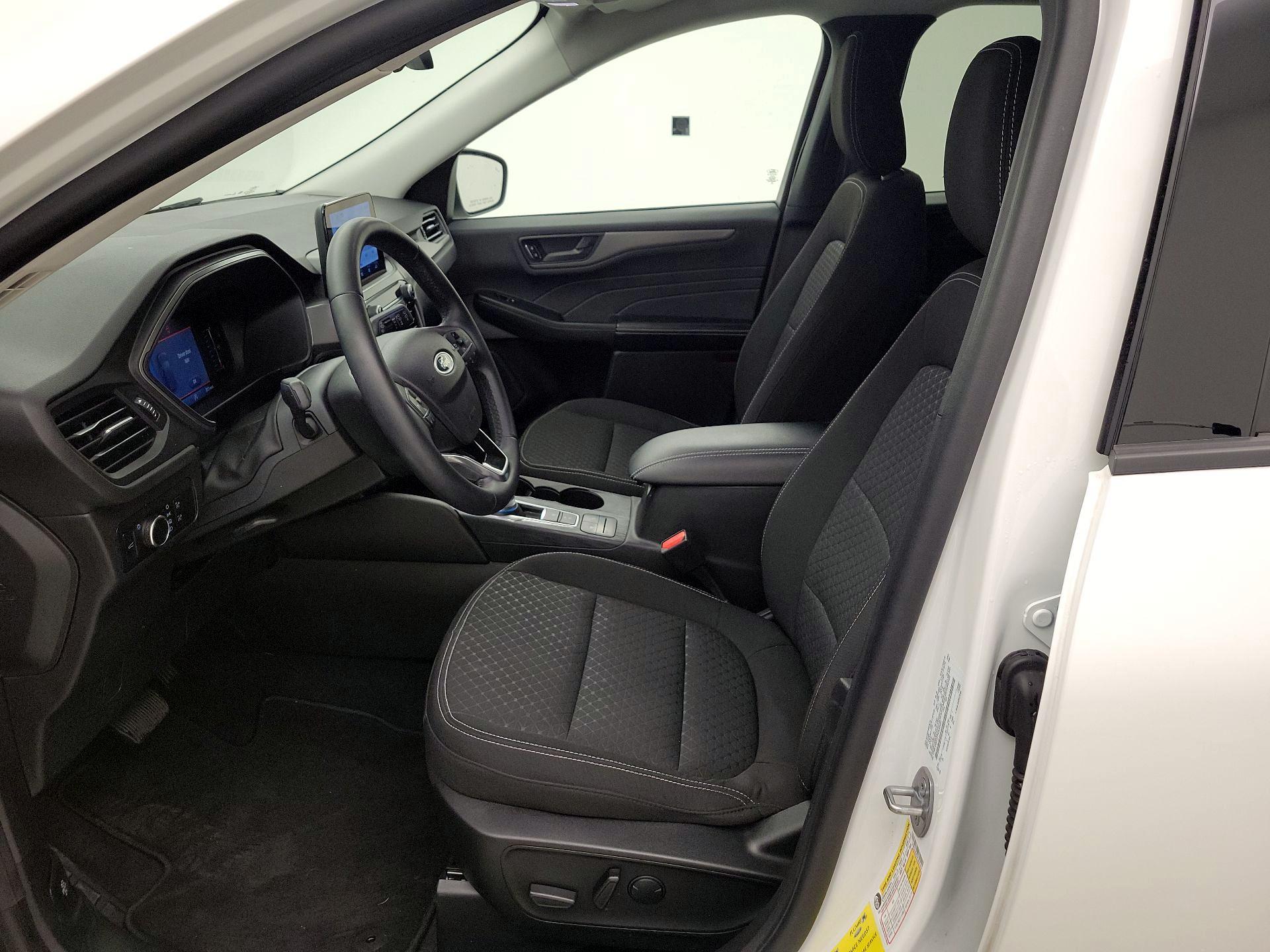 Thumbnail: 2023 Ford Escape - 11