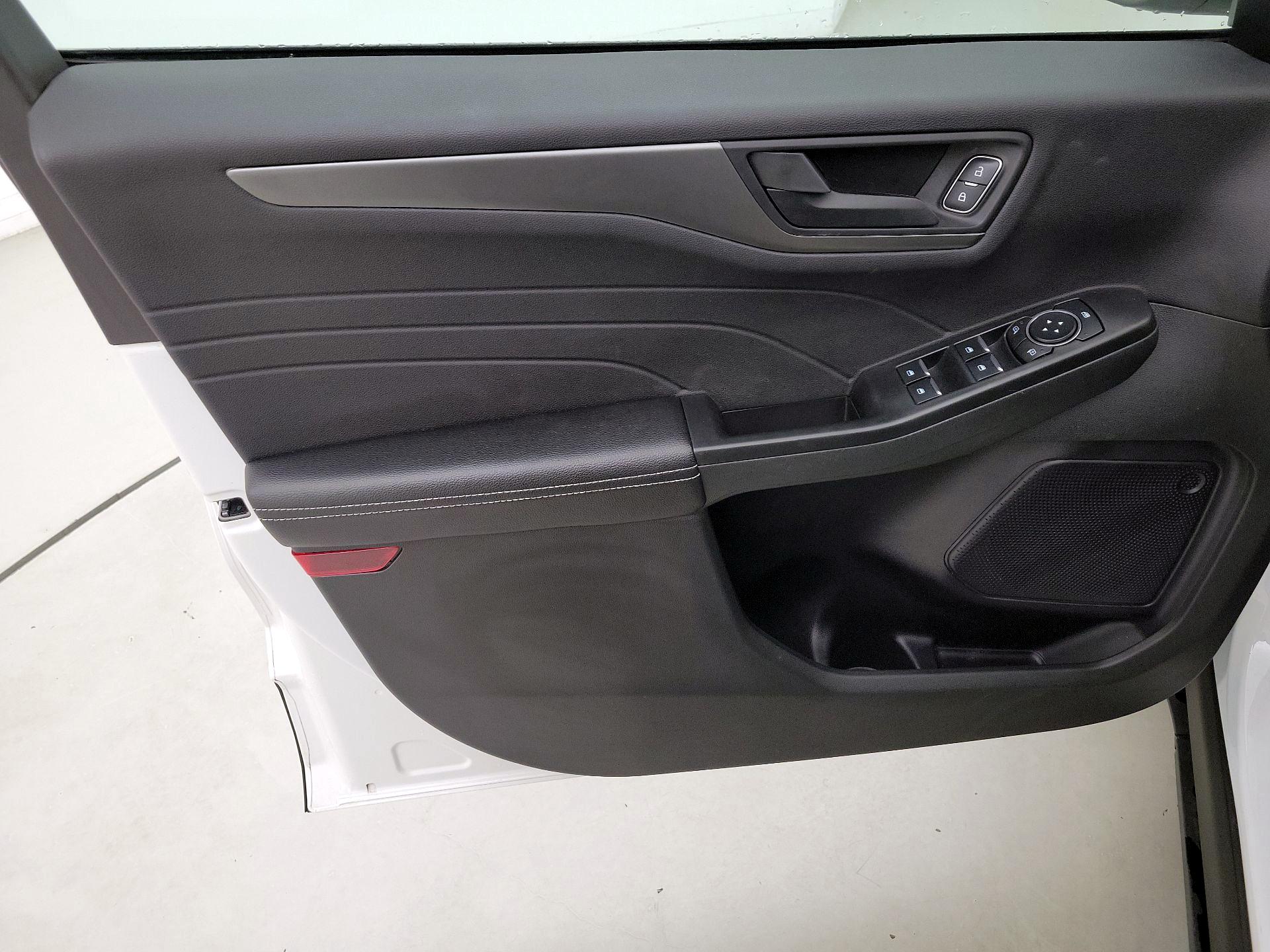 Thumbnail: 2023 Ford Escape - 12