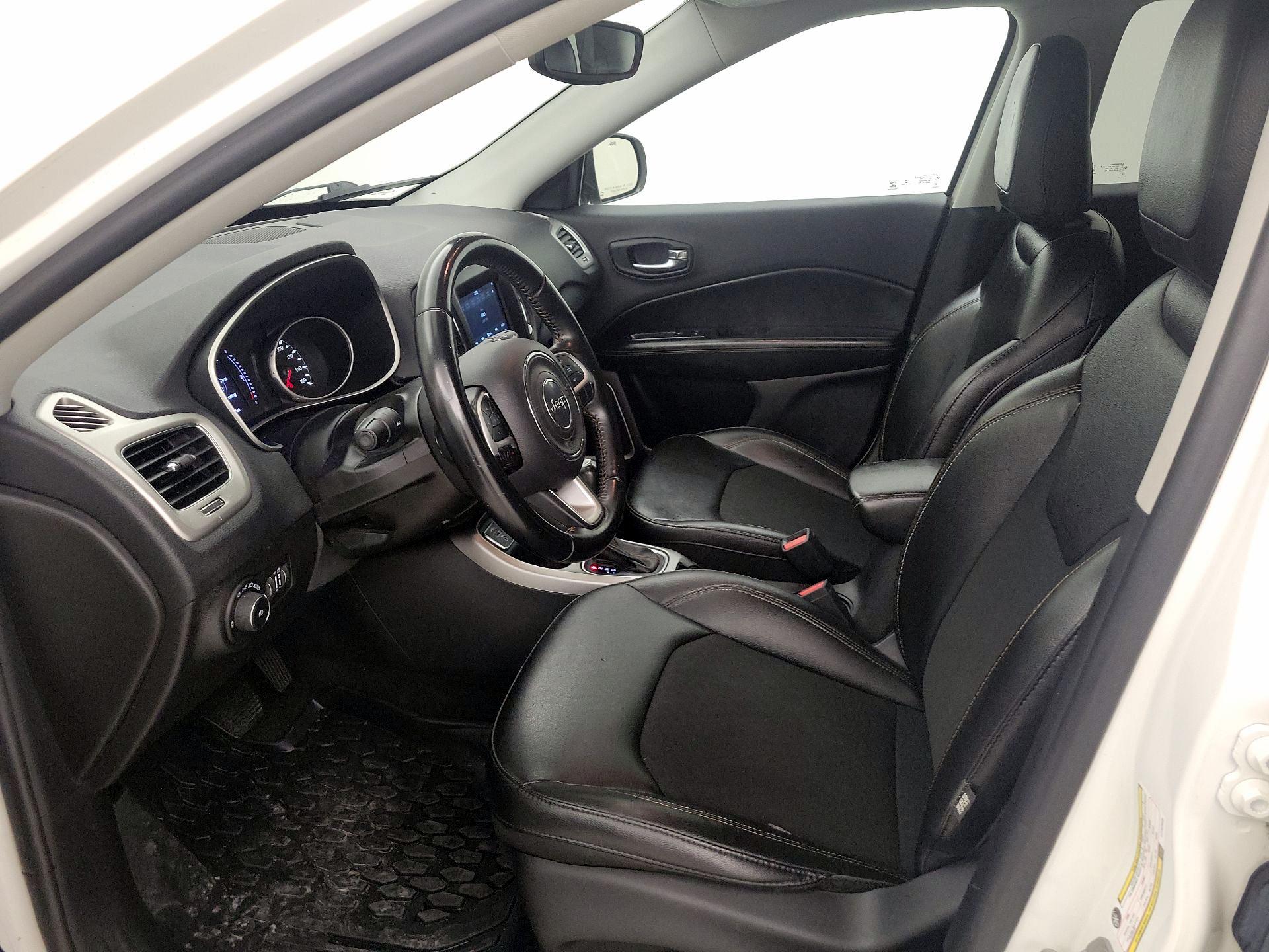 Thumbnail: 2020 Jeep Compass - 11