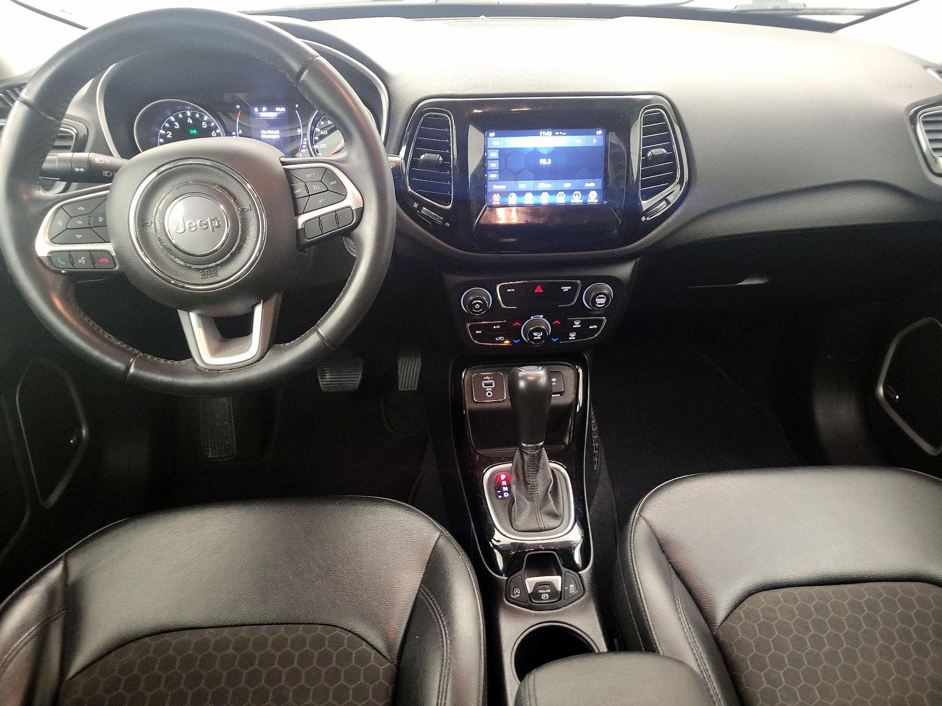 Thumbnail: 2020 Jeep Compass - 9