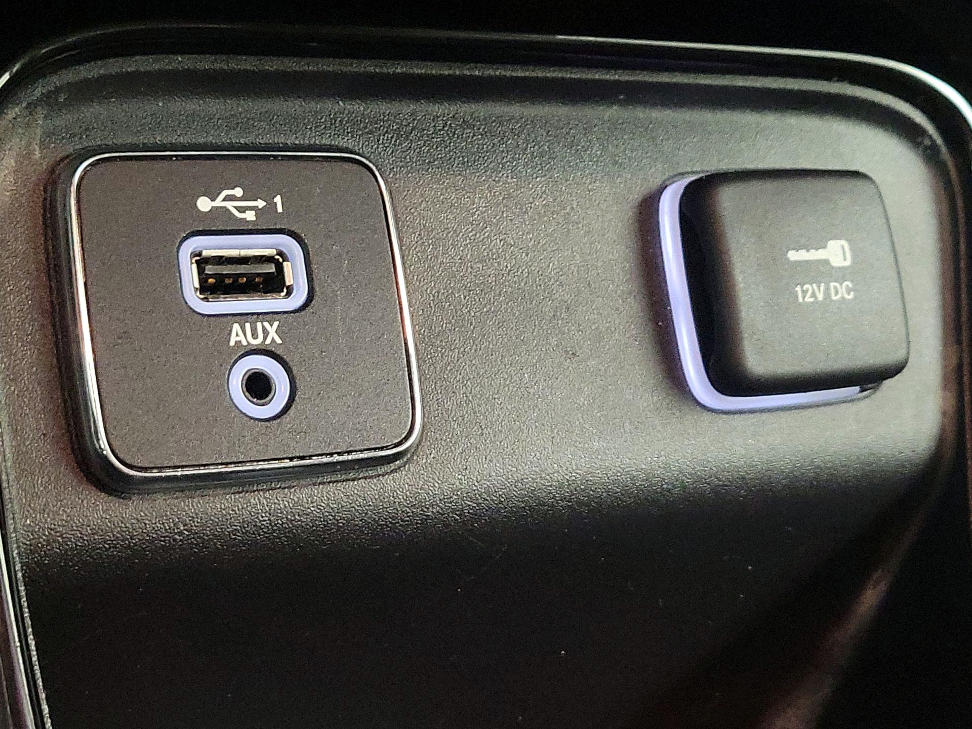 Thumbnail: 2020 Jeep Compass - 18