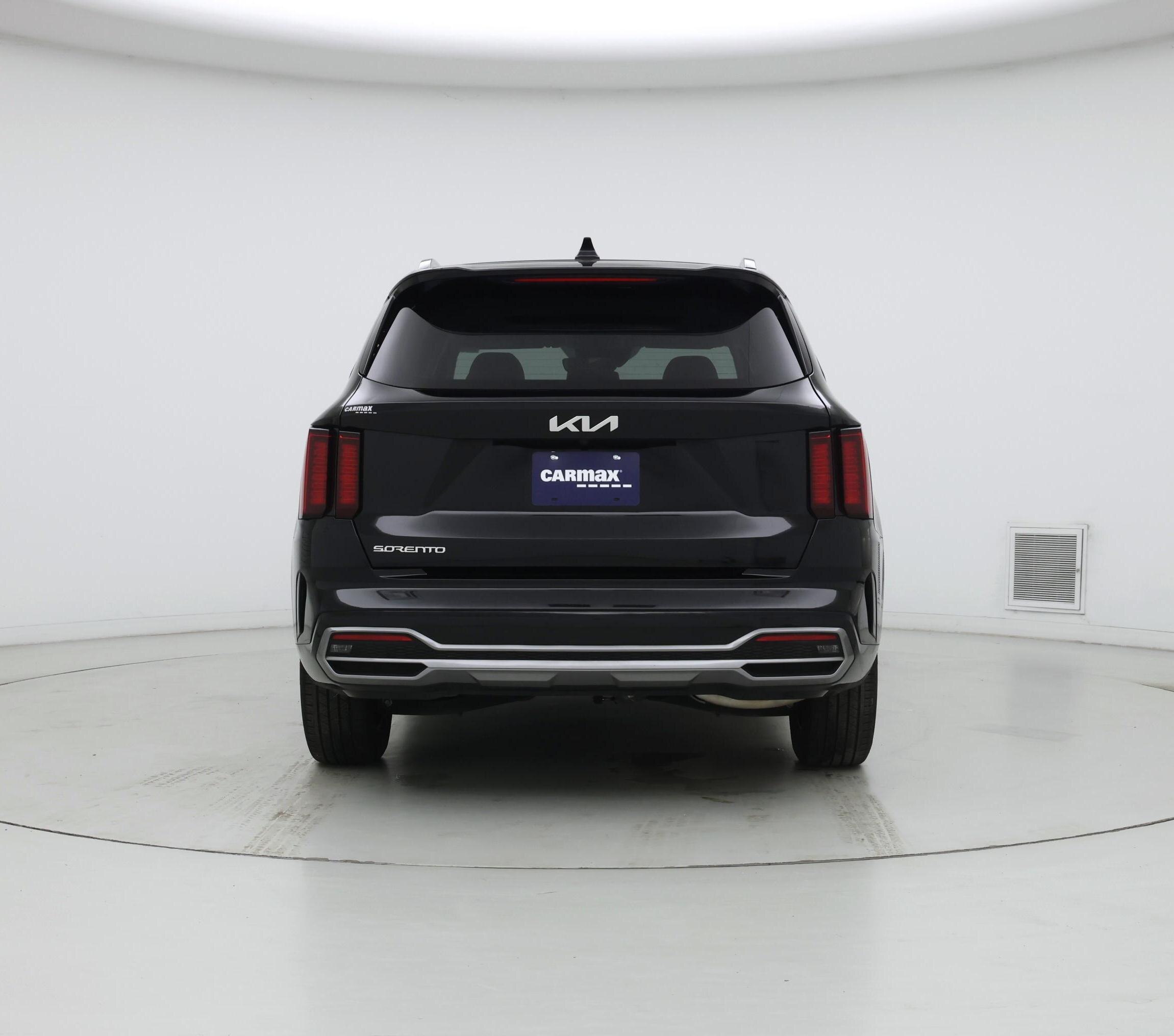 Thumbnail: 2023 Kia Sorento - 6