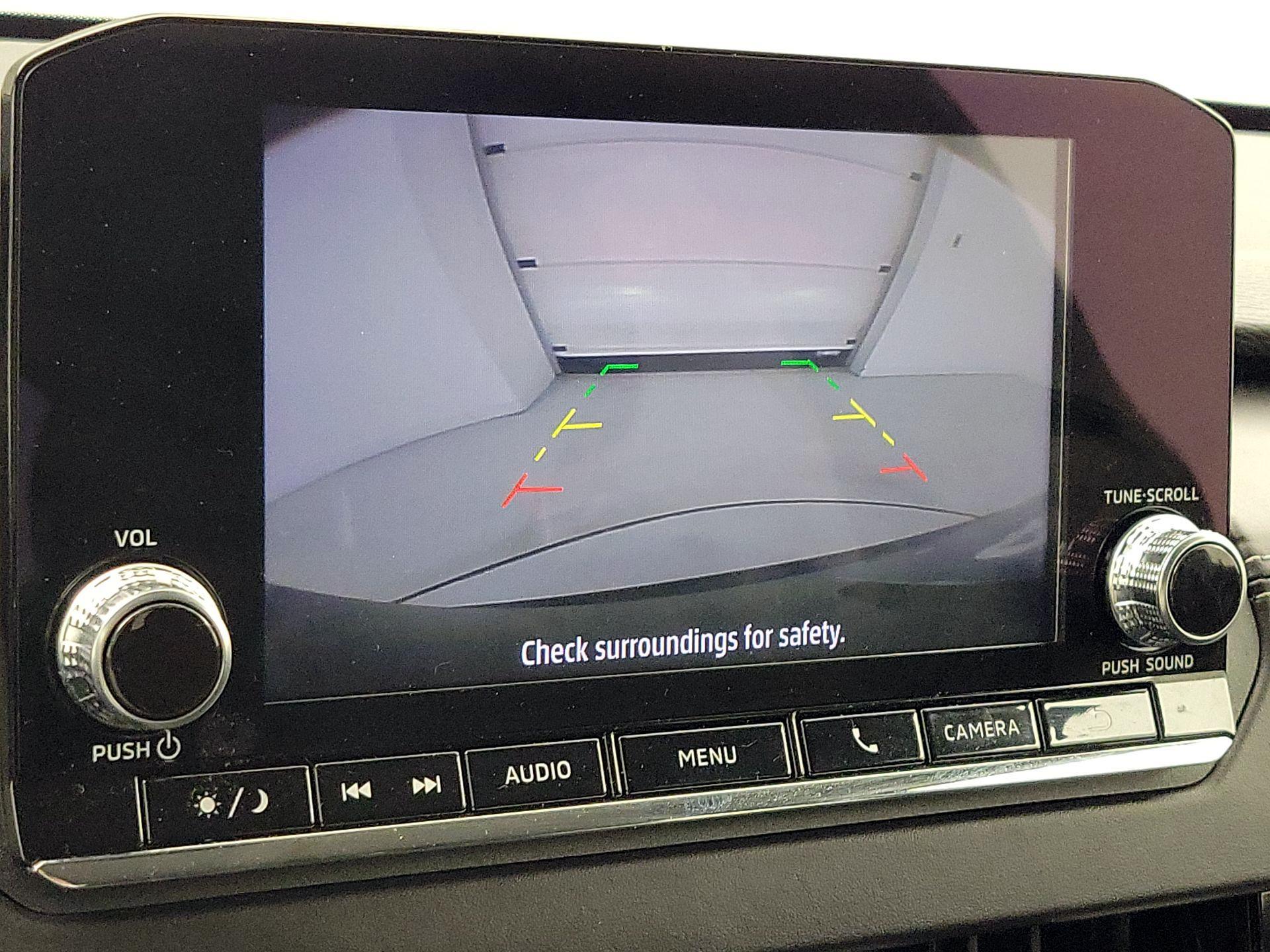 Thumbnail: 2024 Mitsubishi Outlander - 14