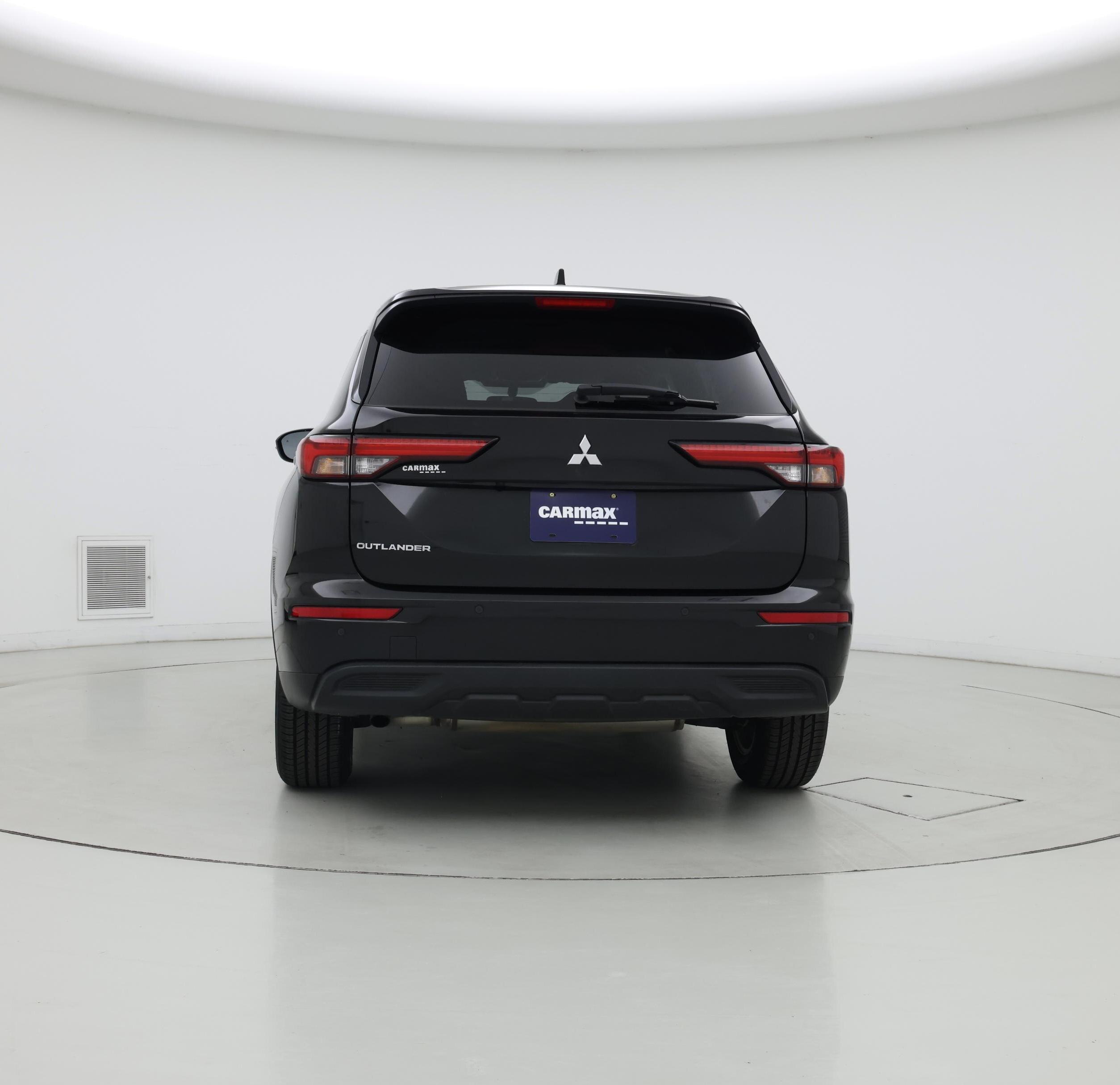 Thumbnail: 2024 Mitsubishi Outlander - 6