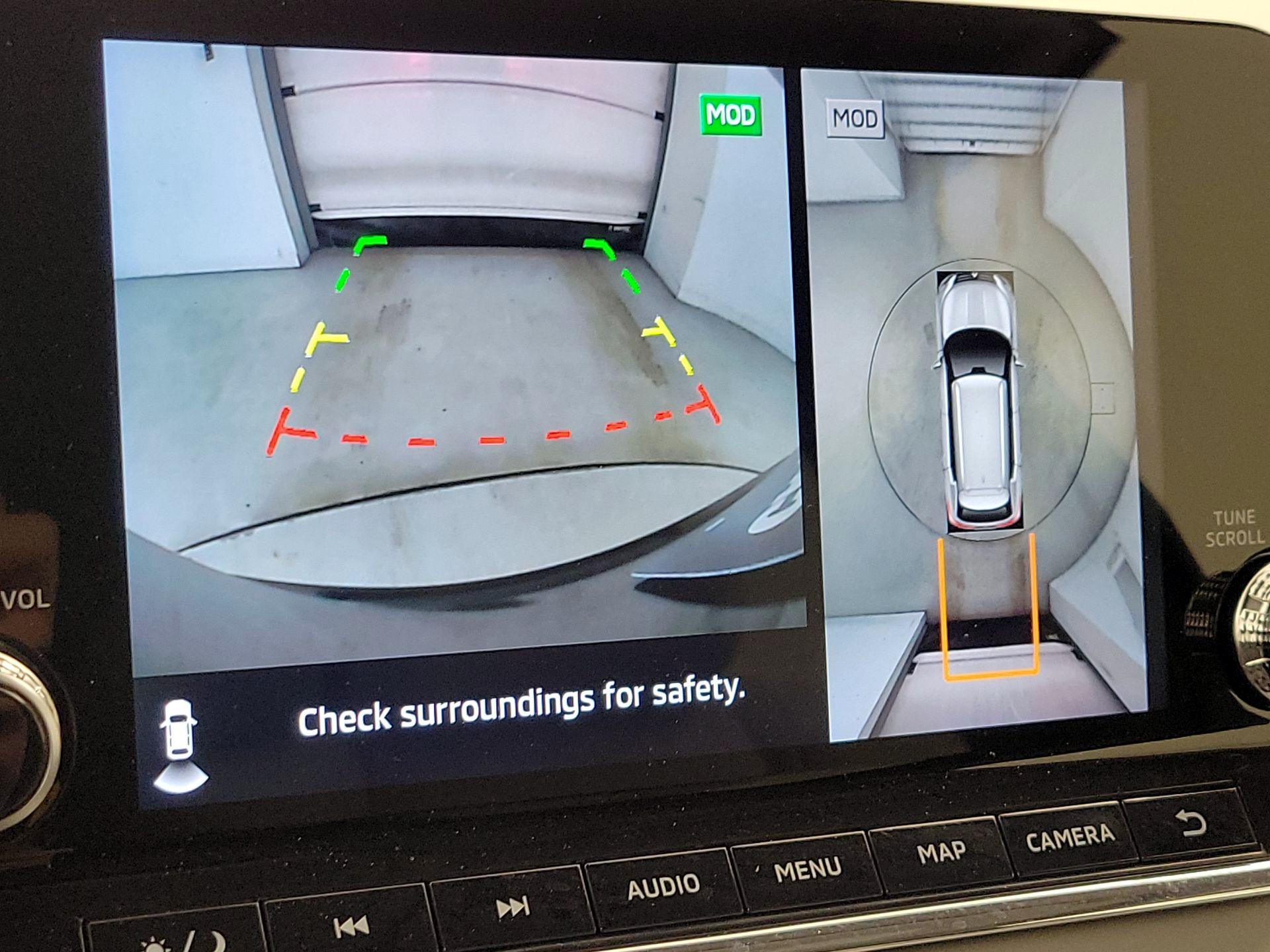 Thumbnail: 2024 Mitsubishi Outlander - 14