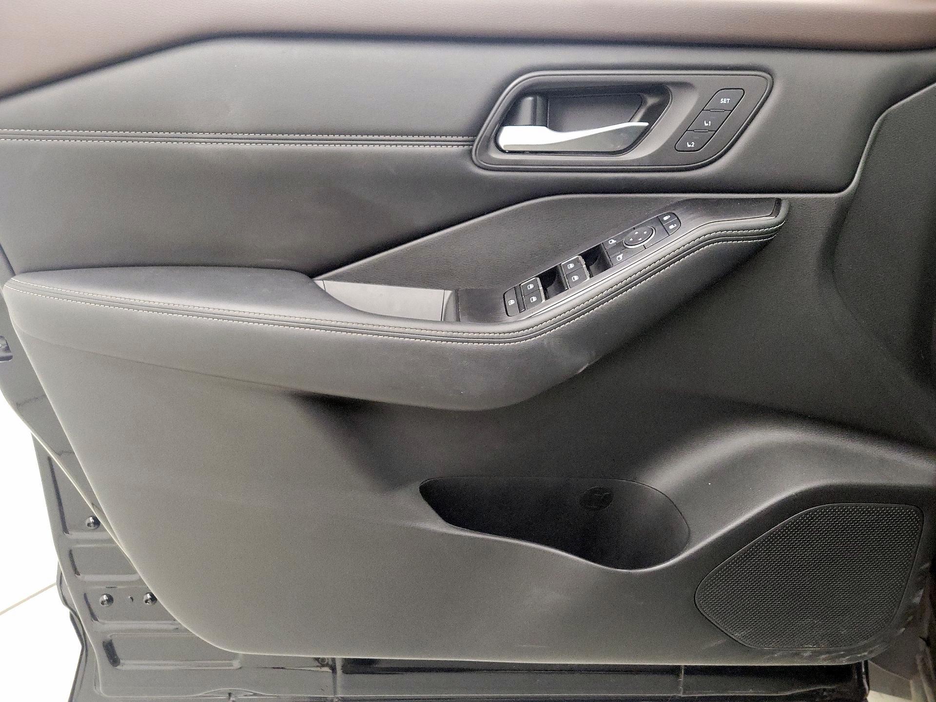 Thumbnail: 2022 Nissan Rogue - 12