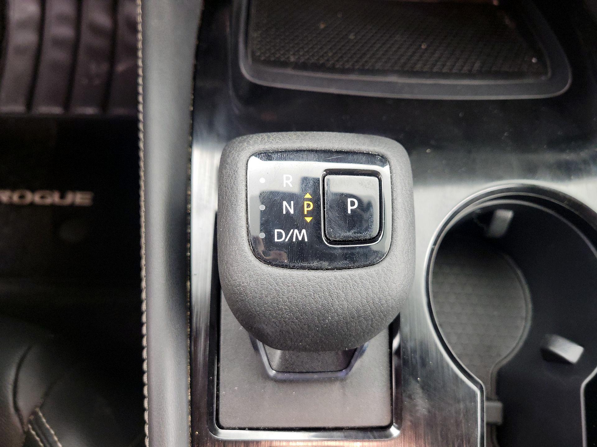 Thumbnail: 2022 Nissan Rogue - 17