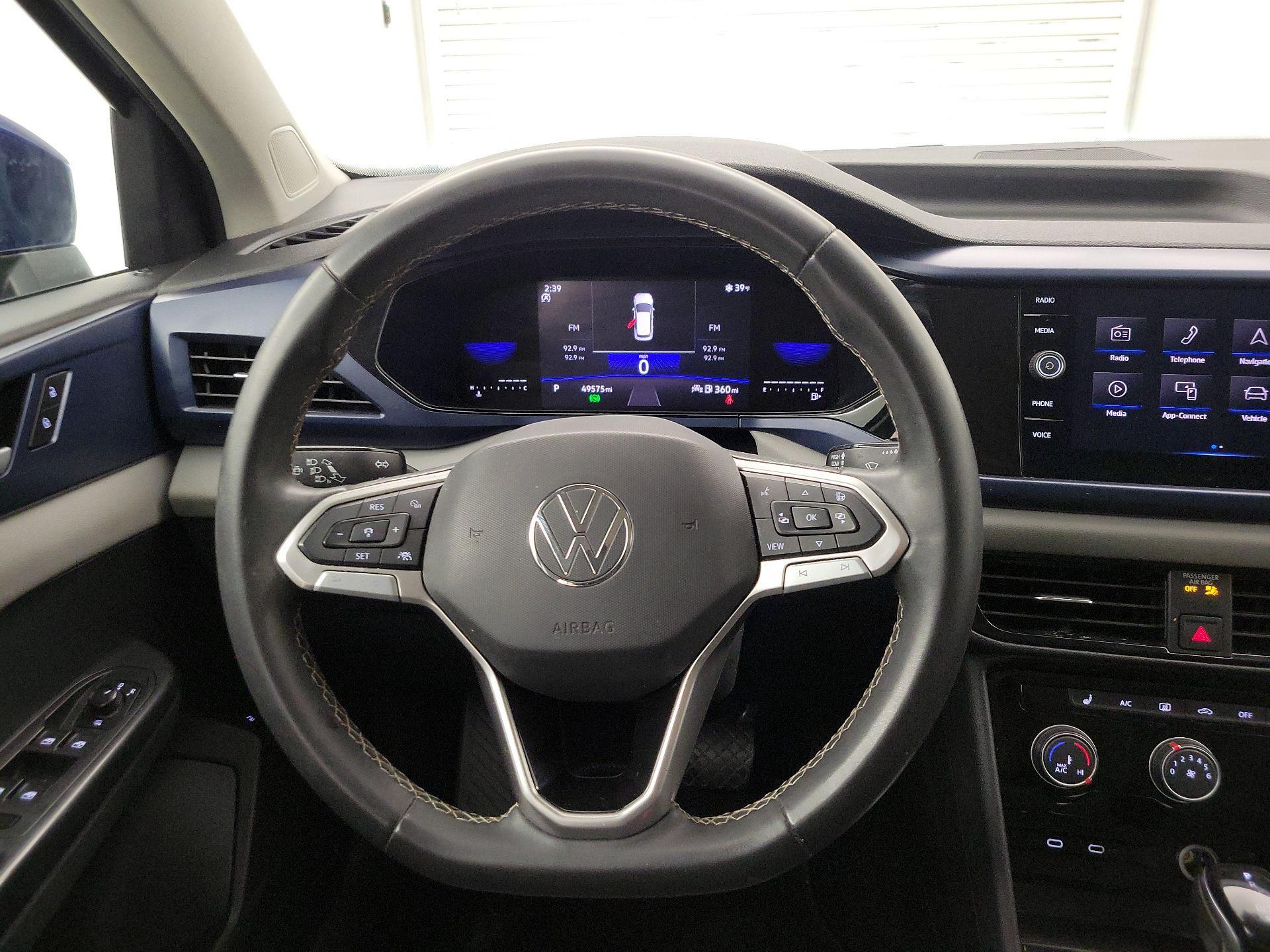 Thumbnail: 2023 Volkswagen Taos - 10