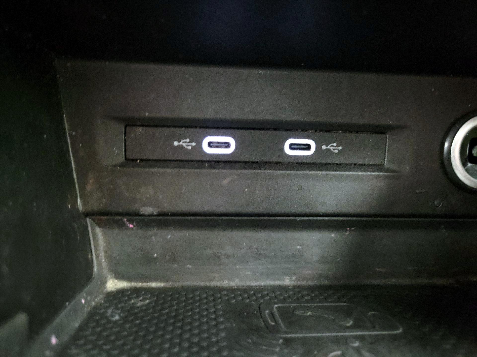 Thumbnail: 2023 Volkswagen Taos - 18