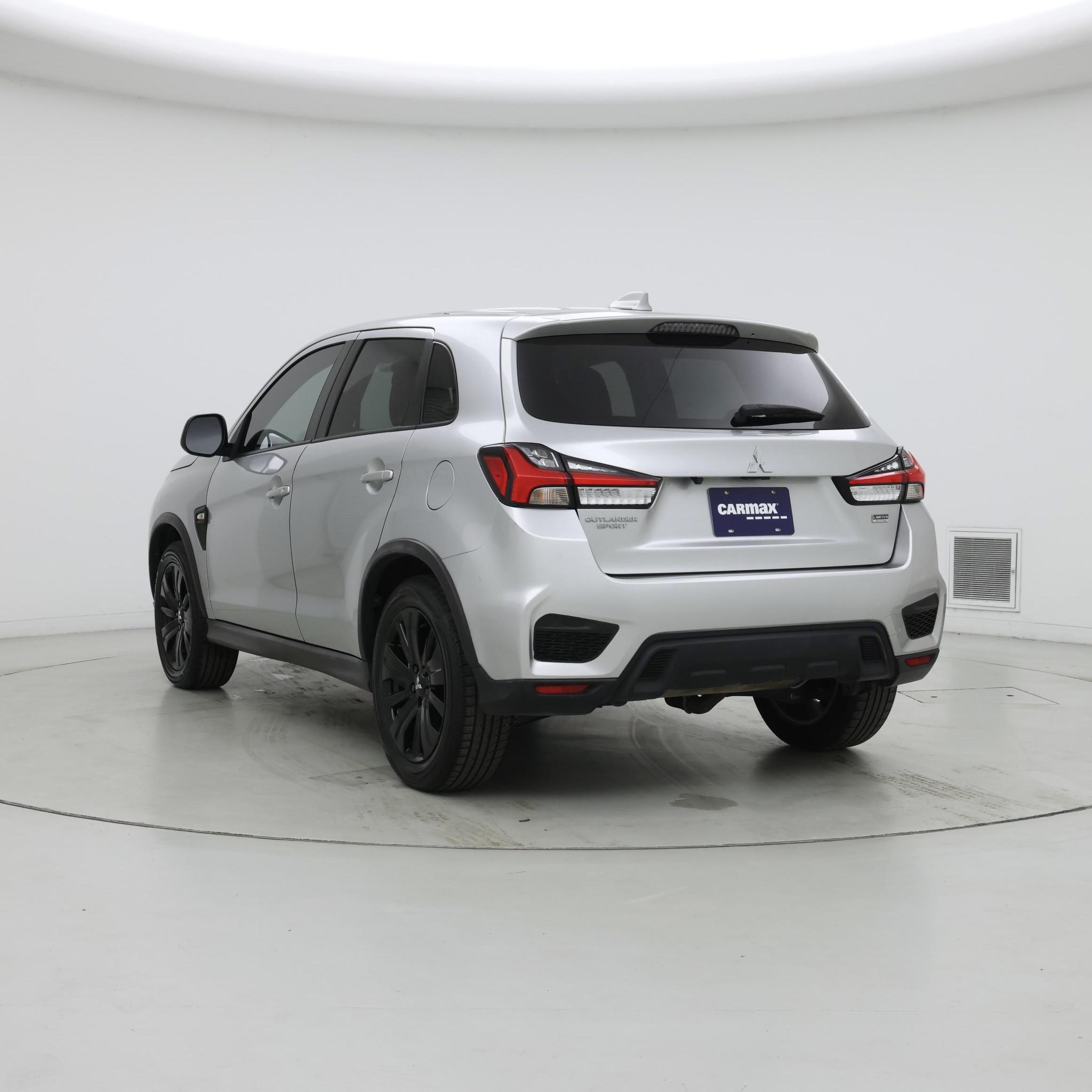 Thumbnail: 2023 Mitsubishi Outlander Sport - 2