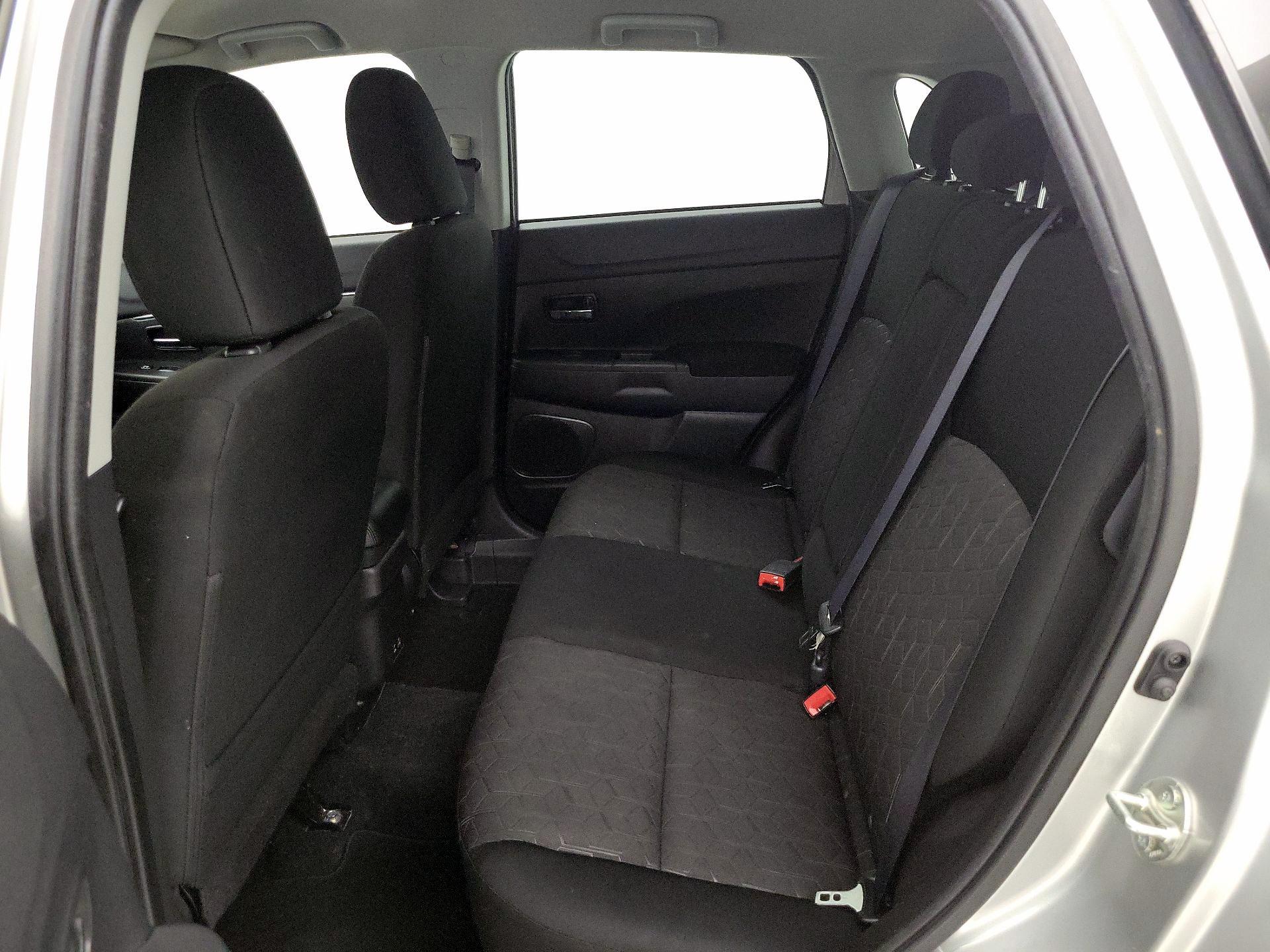 Thumbnail: 2023 Mitsubishi Outlander Sport - 19